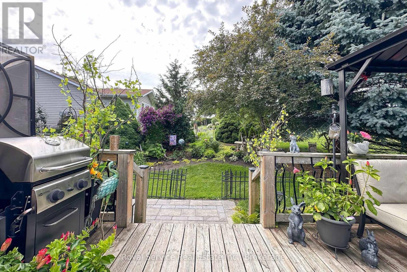 27 Cornerbrook Court, Clarington (Newcastle), Ontario  L1B 1B7 - Photo 27 - E13597562