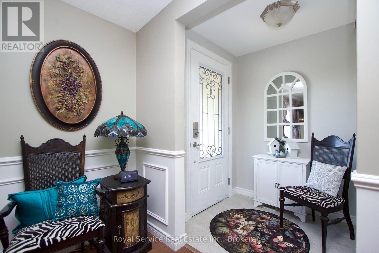 27 Cornerbrook Court, Clarington (Newcastle), Ontario  L1B 1B7 - Photo 4 - E13597562
