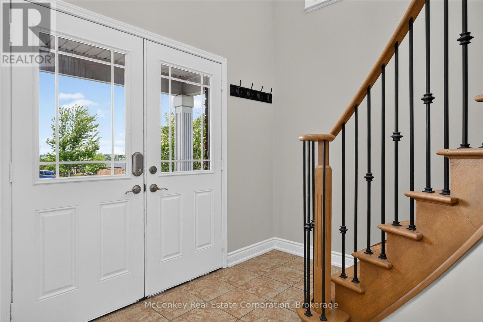 609 Ackerman Crescent, Peterborough (Monaghan Ward 2), Ontario  K9K 2S5 - Photo 3 - X13597714