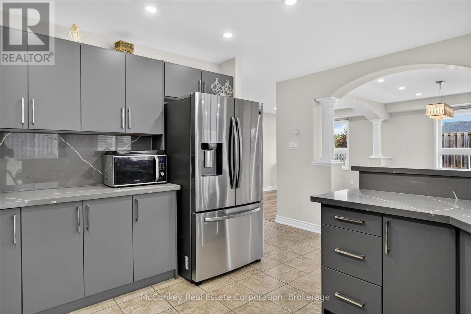 609 Ackerman Crescent, Peterborough (Monaghan Ward 2), Ontario  K9K 2S5 - Photo 6 - X13597714