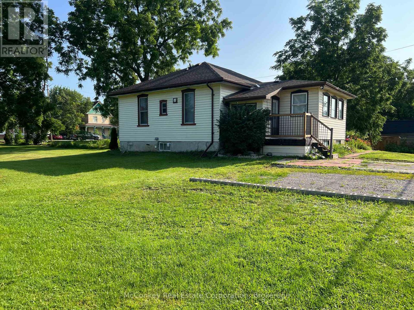 24 KING STREET W, kawartha lakes (omemee), Ontario