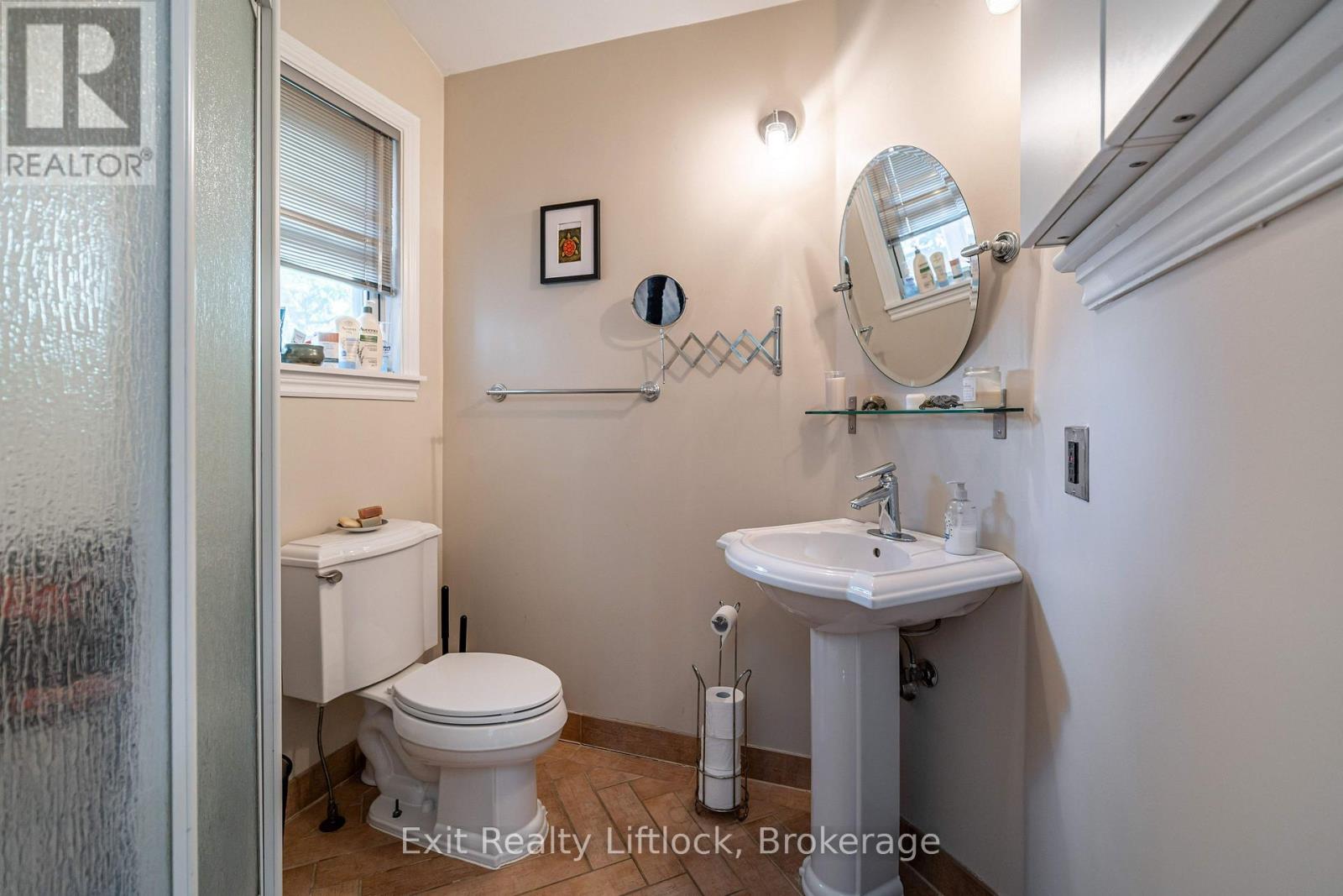 251 Prince Street, Peterborough (Town Ward 3), Ontario  K9J 2A6 - Photo 18 - X13598754