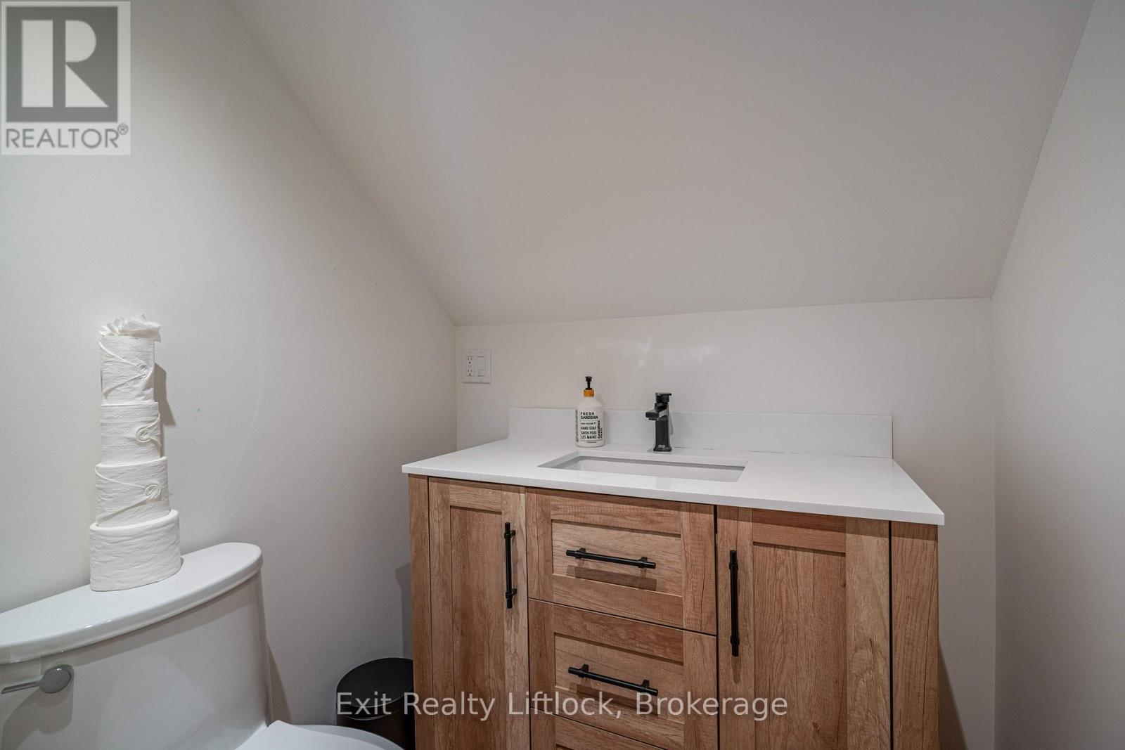 251 Prince Street, Peterborough (Town Ward 3), Ontario  K9J 2A6 - Photo 22 - X13598754