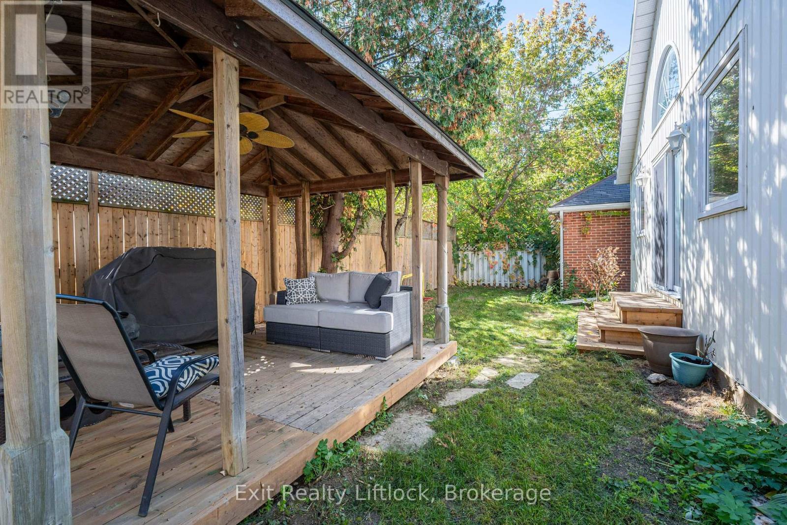 251 Prince Street, Peterborough (Town Ward 3), Ontario  K9J 2A6 - Photo 28 - X13598754