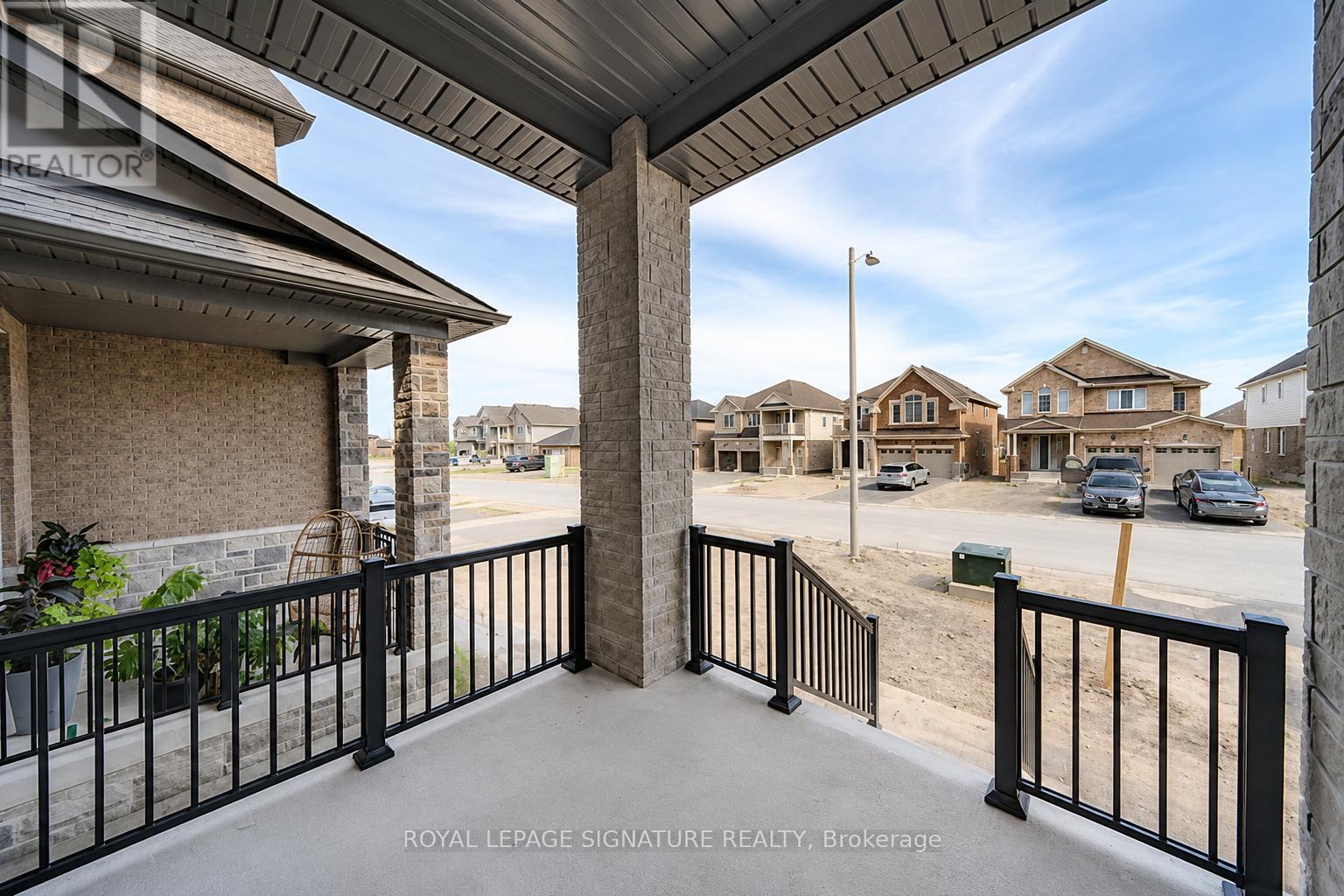 109 York Drive, Peterborough (Monaghan Ward 2), Ontario  K9K 0G3 - Photo 2 - X13599694