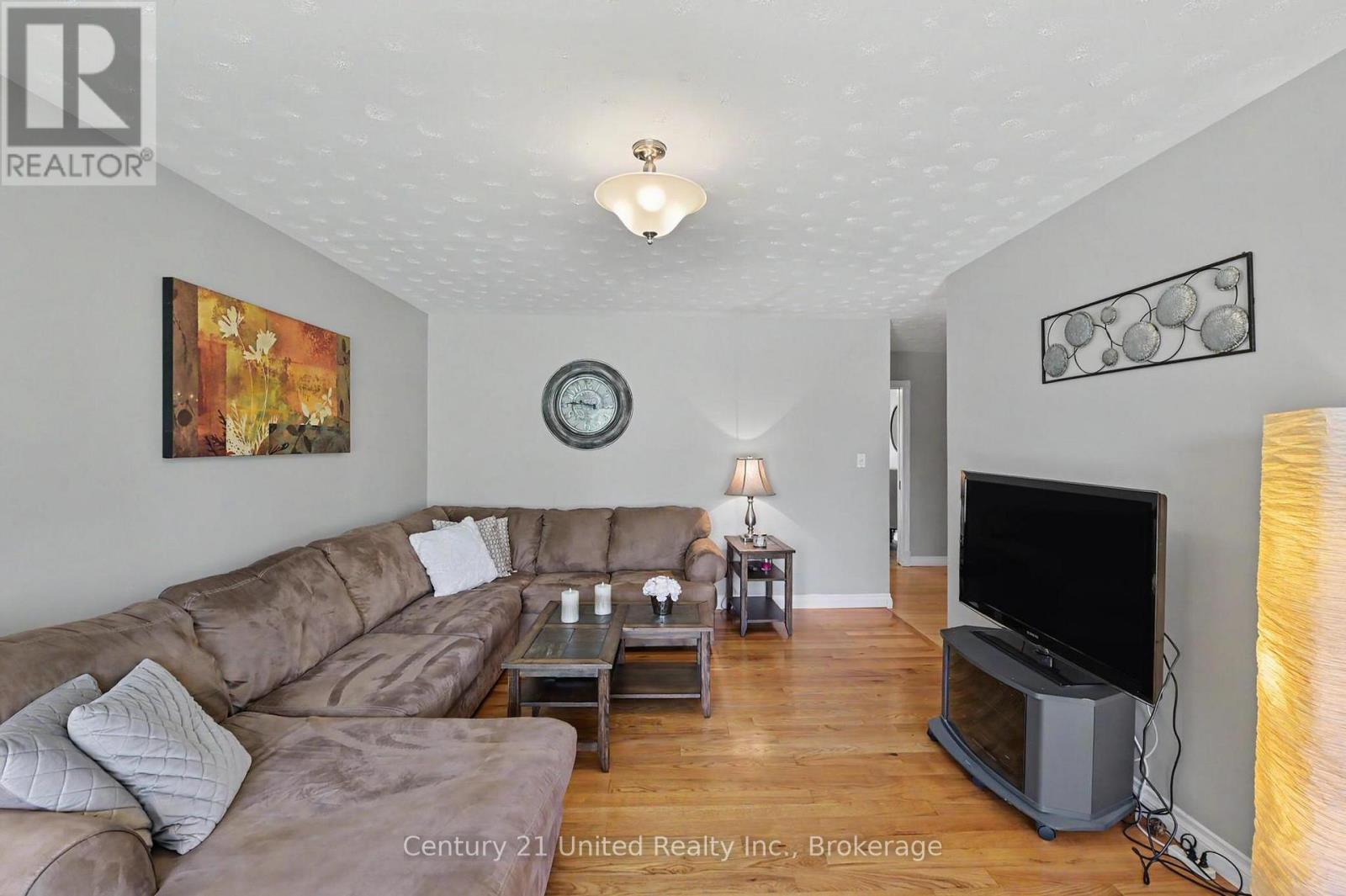 815 Stewart Drive, Peterborough (Ashburnham Ward 4), Ontario  K9J 7R3 - Photo 9 - X13599758