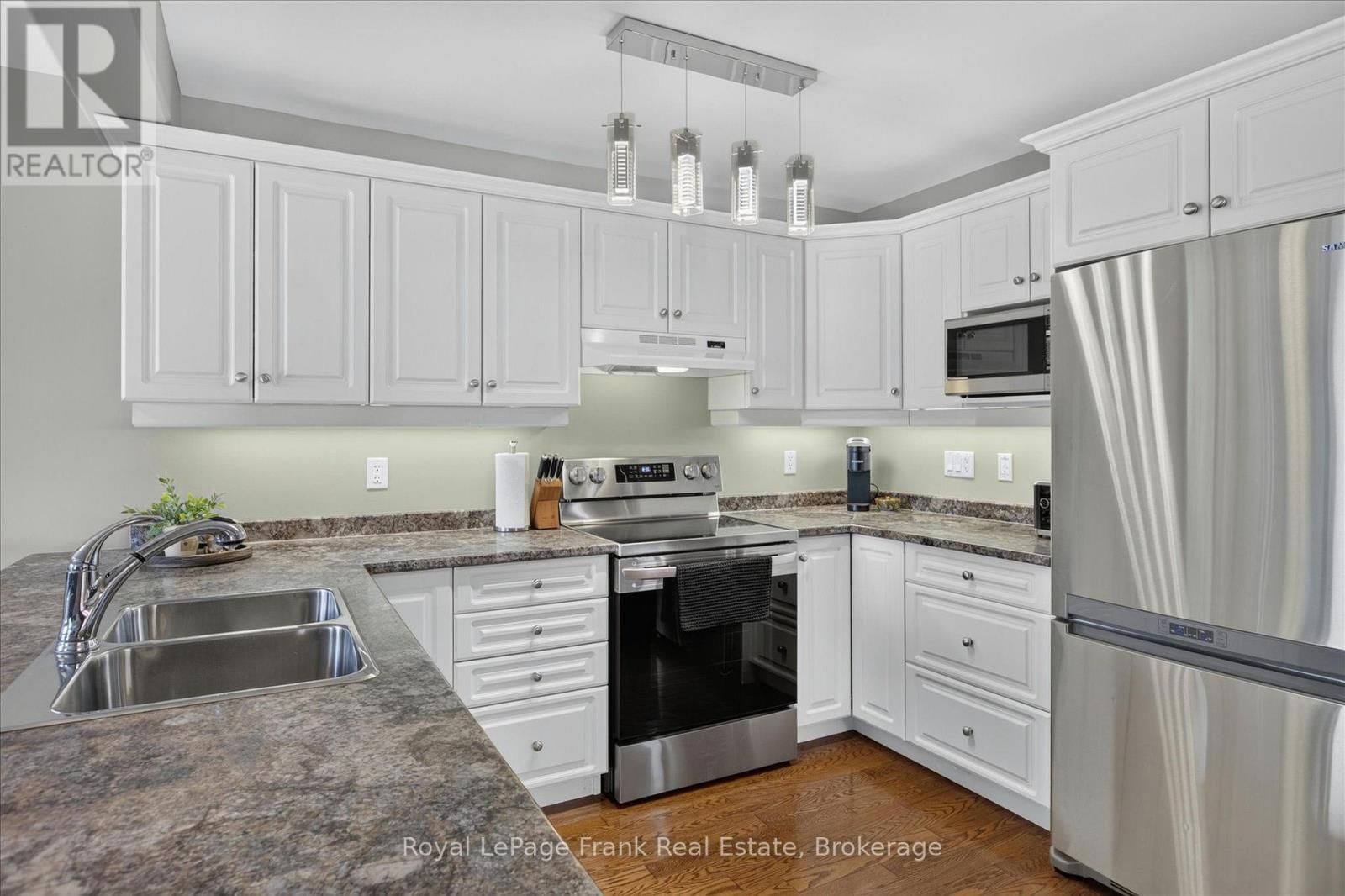 2305 Marsdale Drive, Peterborough (Ashburnham Ward 4), Ontario  K9L 0B6 - Photo 11 - X13599958