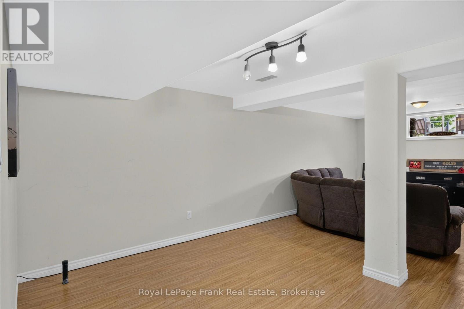 2305 Marsdale Drive, Peterborough (Ashburnham Ward 4), Ontario  K9L 0B6 - Photo 35 - X13599958