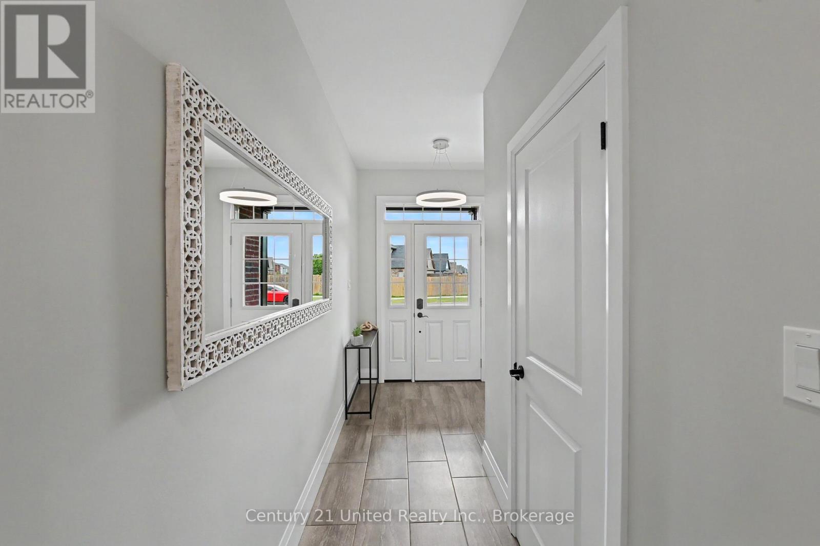 606 Settlers Ridge, Peterborough (Northcrest Ward 5), Ontario  K9L 0G3 - Photo 3 - X13600386