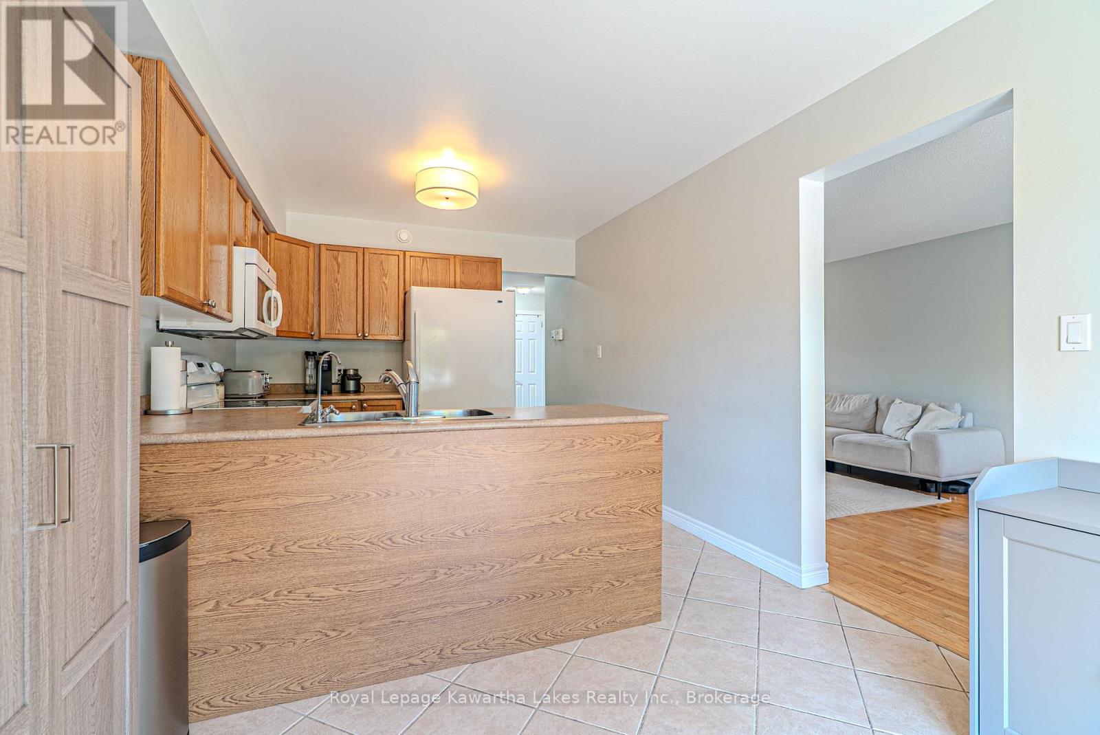 28 Lang Court, Kawartha Lakes (Lindsay), Ontario  K9V 6E5 - Photo 10 - X13600960