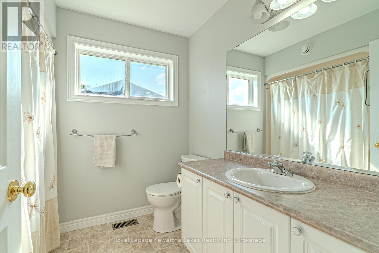 28 Lang Court, Kawartha Lakes (Lindsay), Ontario  K9V 6E5 - Photo 18 - X13600960