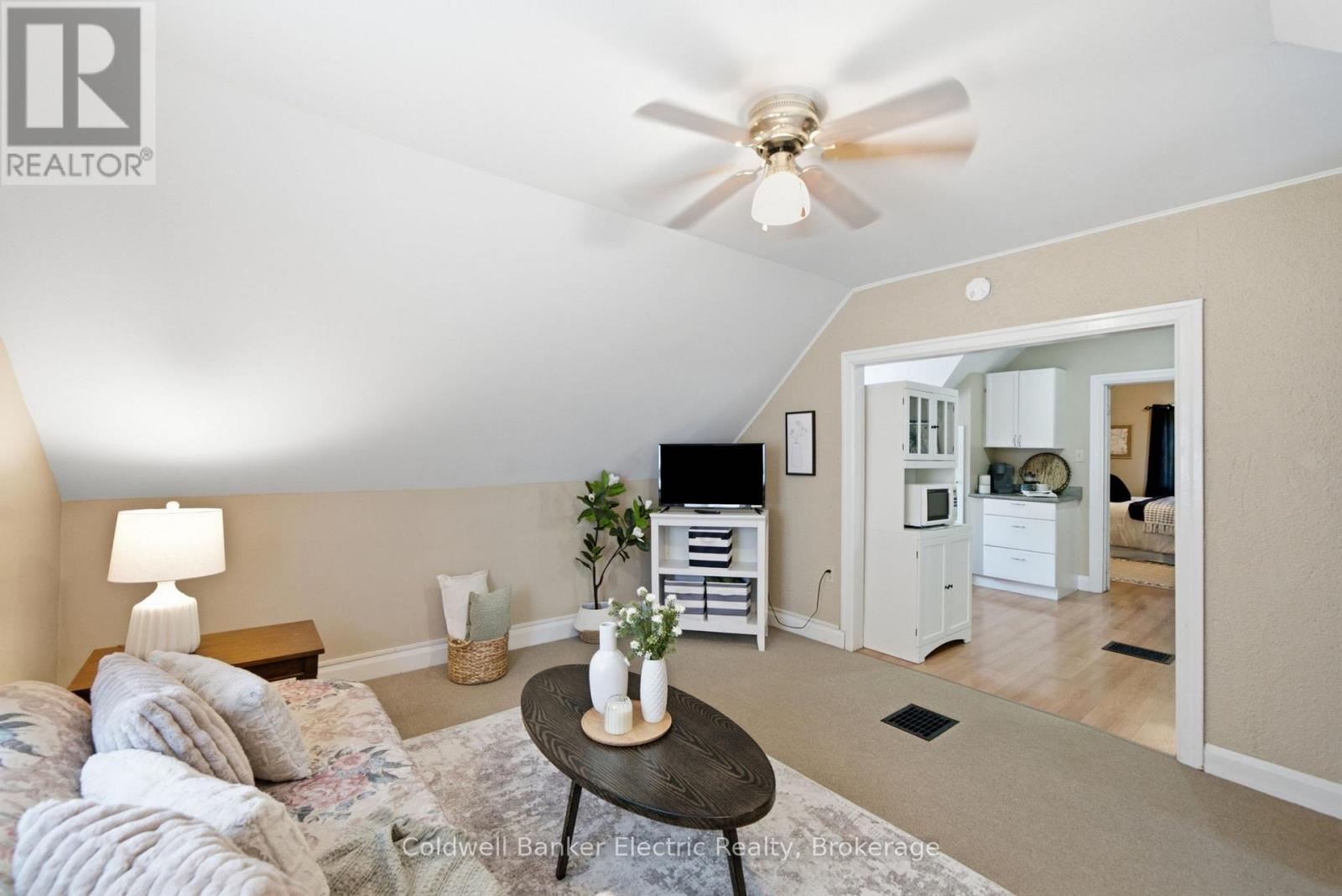 1228 Kenneth Avenue, Peterborough (Otonabee Ward 1), Ontario  K9J 5P9 - Photo 18 - X13601330