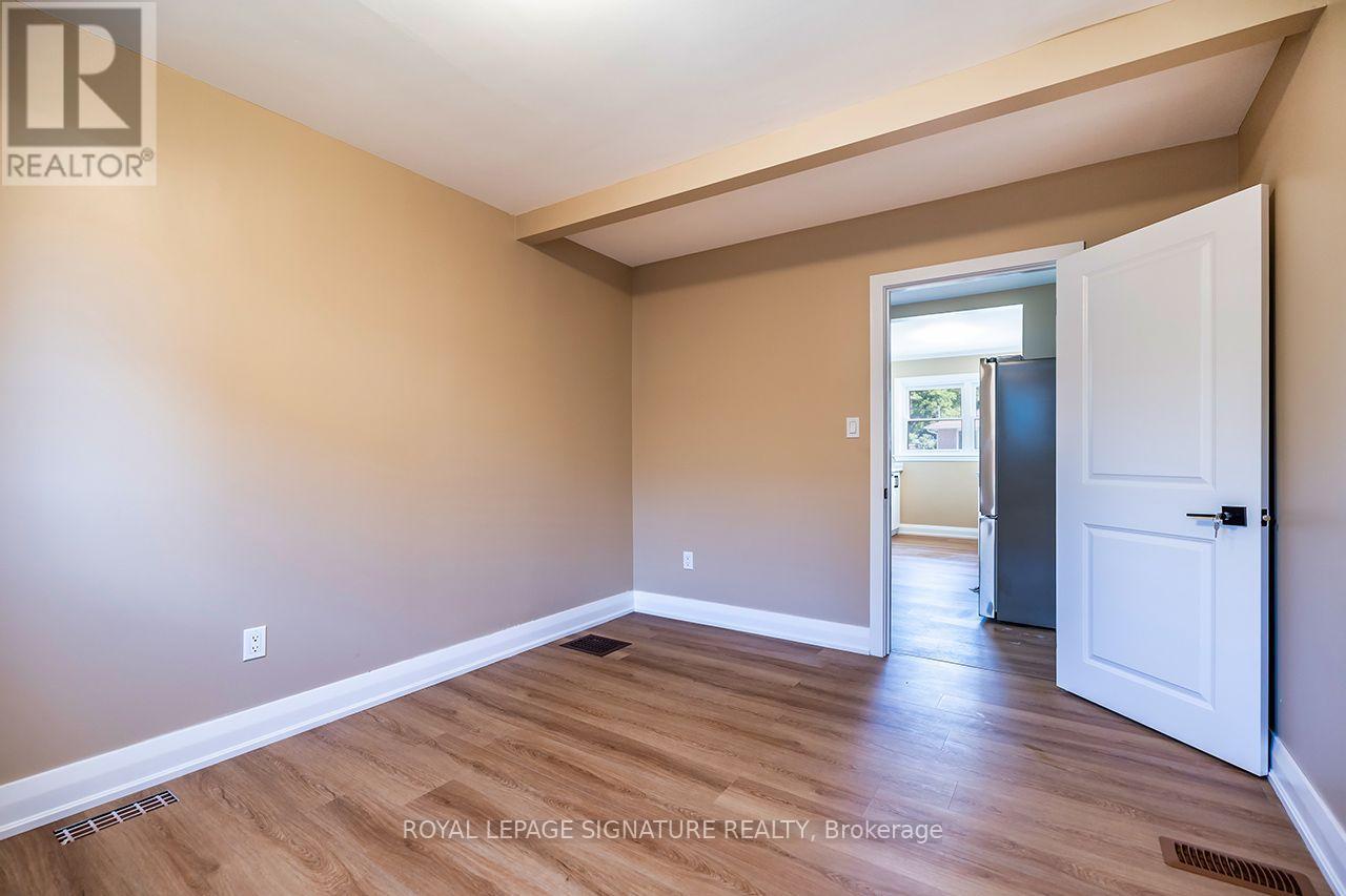 812 Schneider Place, Peterborough (Northcrest Ward 5), Ontario  K9H 5S5 - Photo 12 - X13601382
