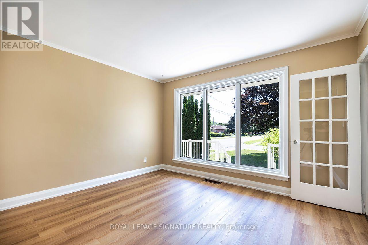 812 Schneider Place, Peterborough (Northcrest Ward 5), Ontario  K9H 5S5 - Photo 5 - X13601382
