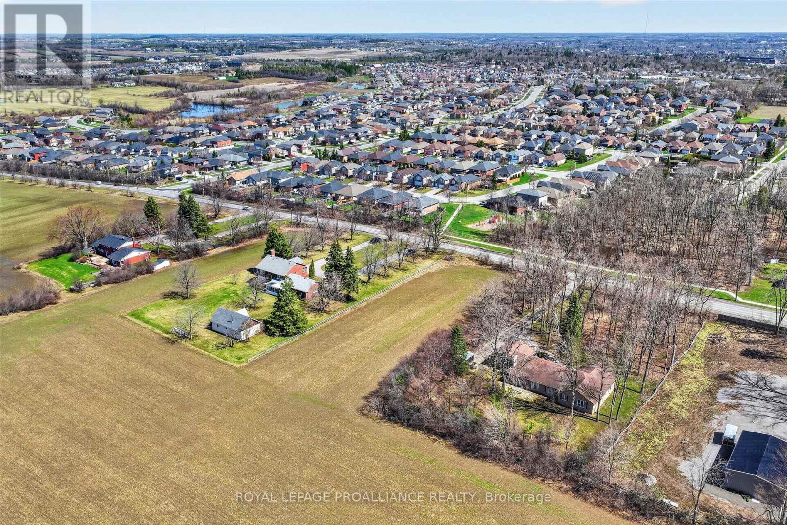 1281 Brealey Drive, Peterborough (Monaghan Ward 2), Ontario  K9K 0C4 - Photo 4 - X13601474