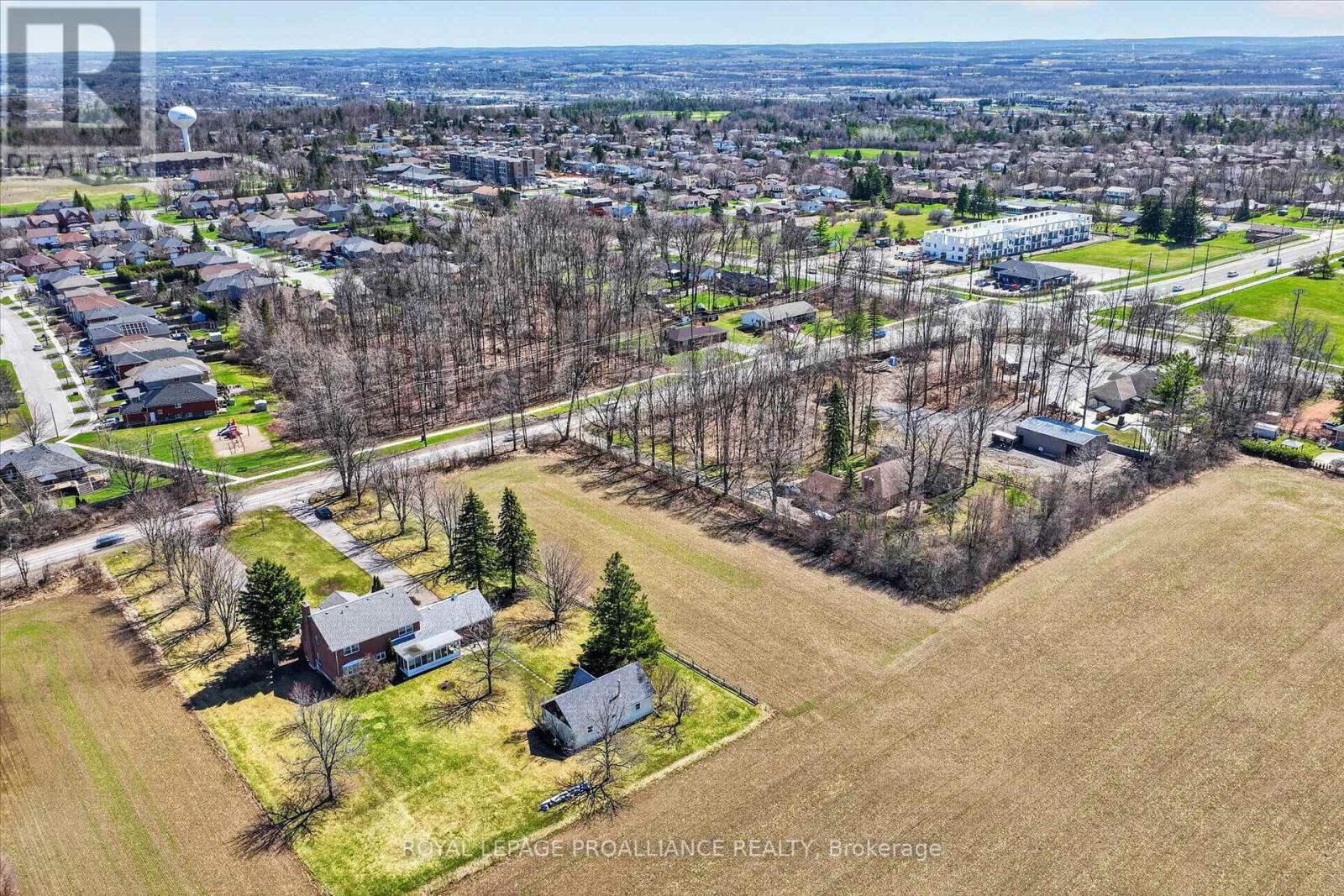 1281 Brealey Drive, Peterborough (Monaghan Ward 2), Ontario  K9K 0C4 - Photo 6 - X13601474