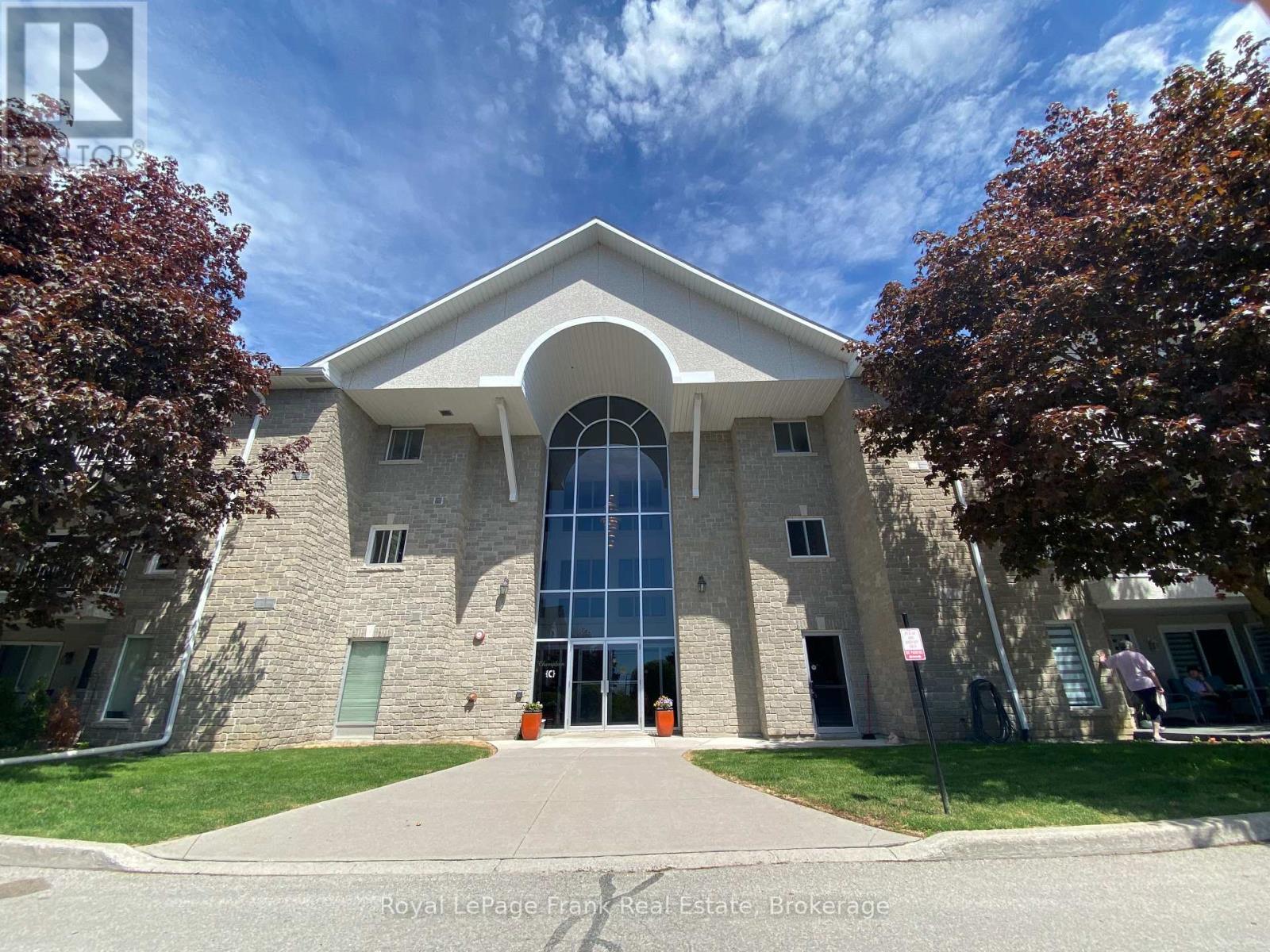 Bldg C #310 - 1099 Clonsilla Avenue, Peterborough (Otonabee Ward 1), Ontario  K9J 8L8 - Photo 2 - X13602234