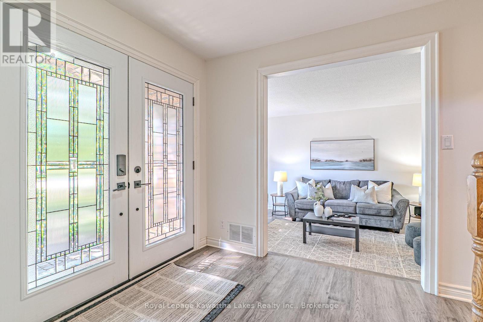 60 Sanderling Crescent, Kawartha Lakes (Lindsay), Ontario  K9V 4N2 - Photo 4 - X13603578