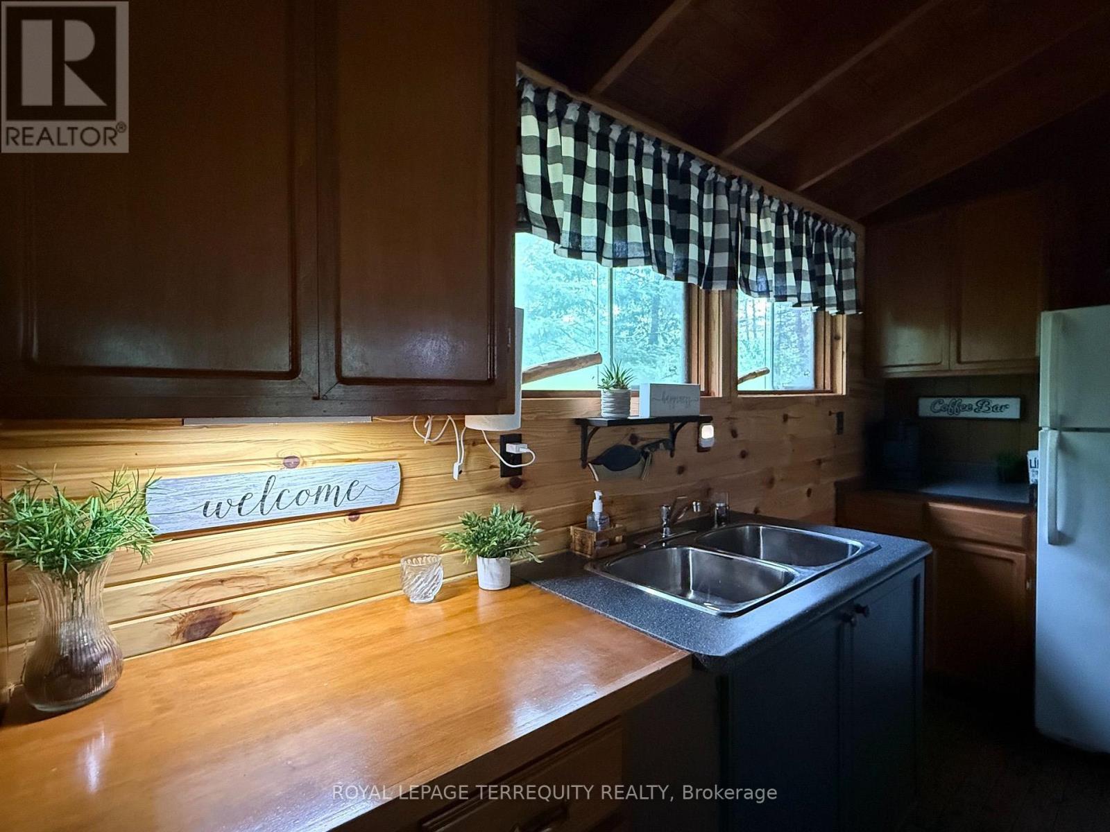 1097 Swirlingleaves Lane, Highlands East (Cardiff Ward), Ontario  K0L 1C0 - Photo 12 - X13605146