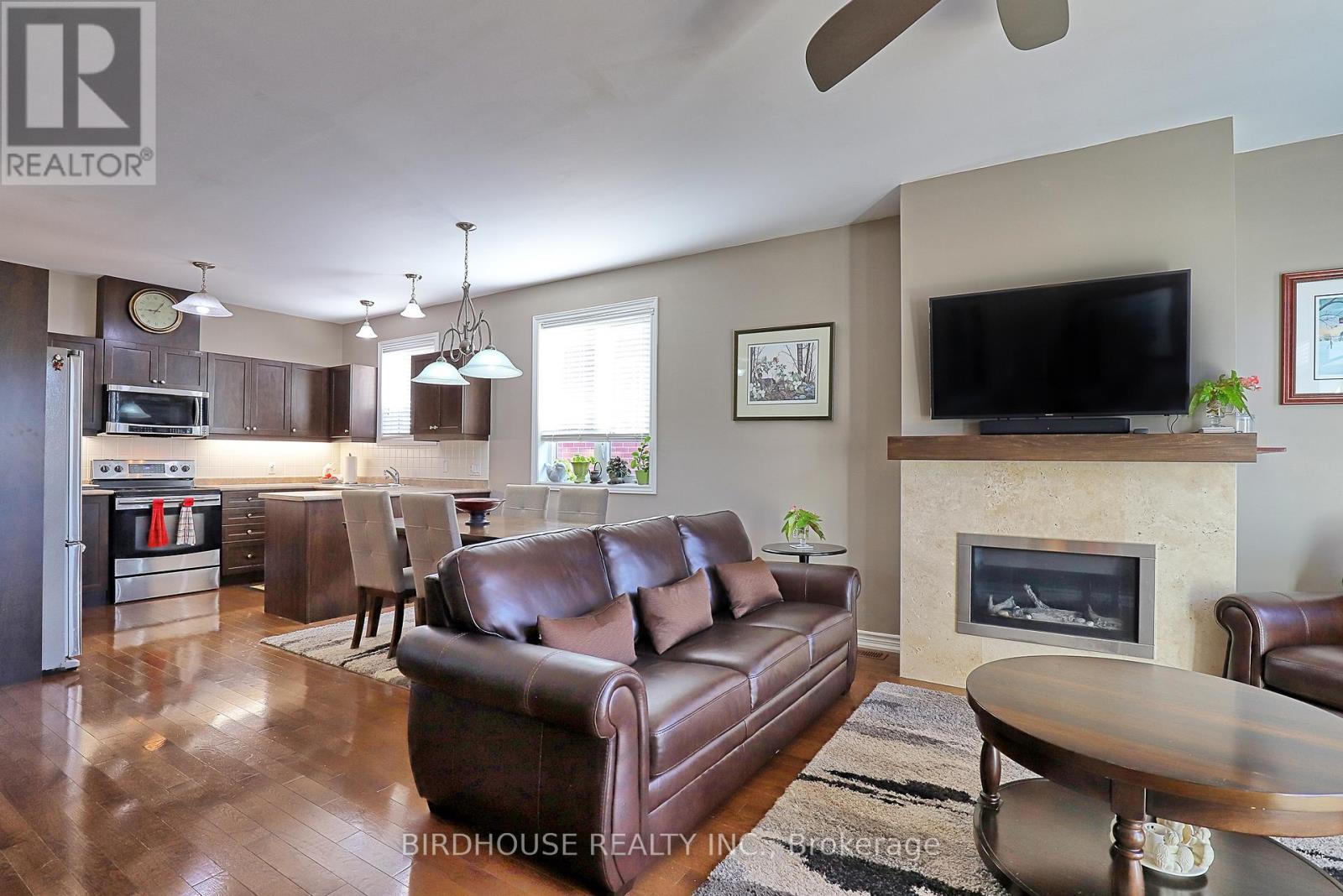 21 Ellis Crescent, Kawartha Lakes (Lindsay), Ontario  K9V 0A4 - Photo 10 - X13605774