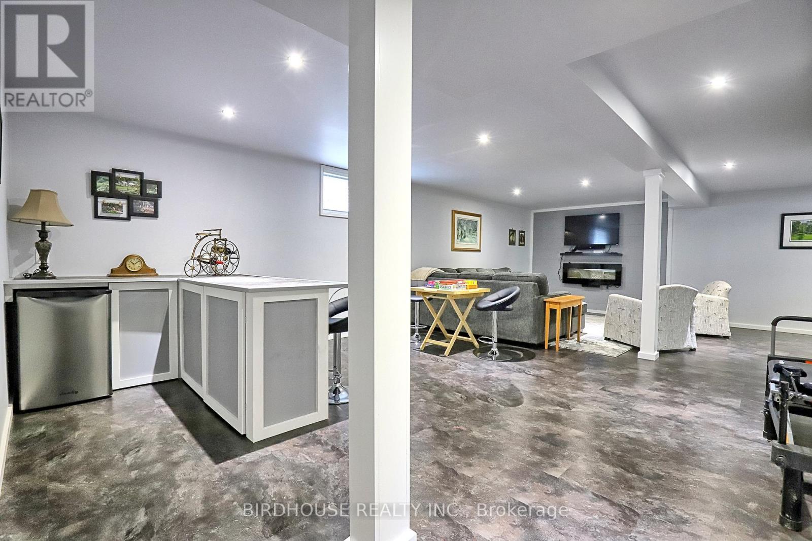 21 Ellis Crescent, Kawartha Lakes (Lindsay), Ontario  K9V 0A4 - Photo 24 - X13605774