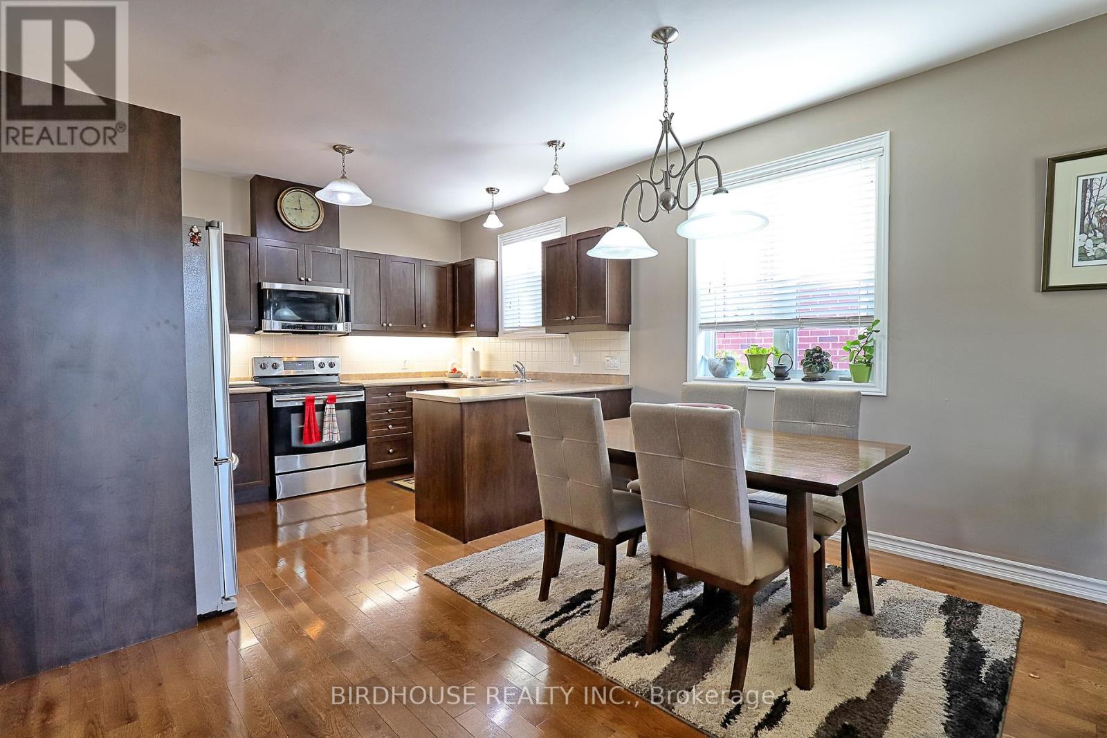 21 Ellis Crescent, Kawartha Lakes (Lindsay), Ontario  K9V 0A4 - Photo 5 - X13605774