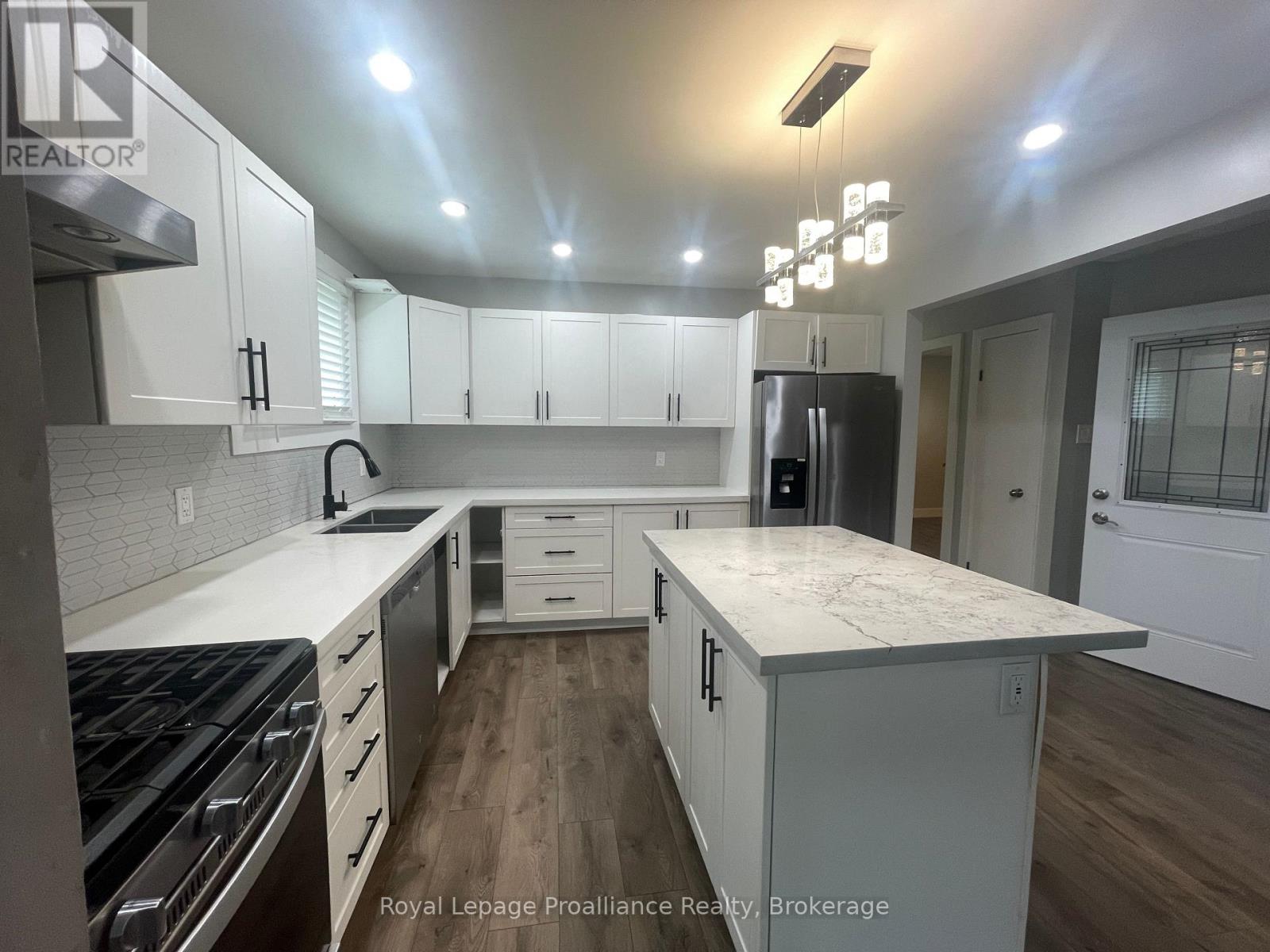 357 Martin Road, Peterborough (Northcrest Ward 5), Ontario  K9K 1C9 - Photo 8 - X13606338