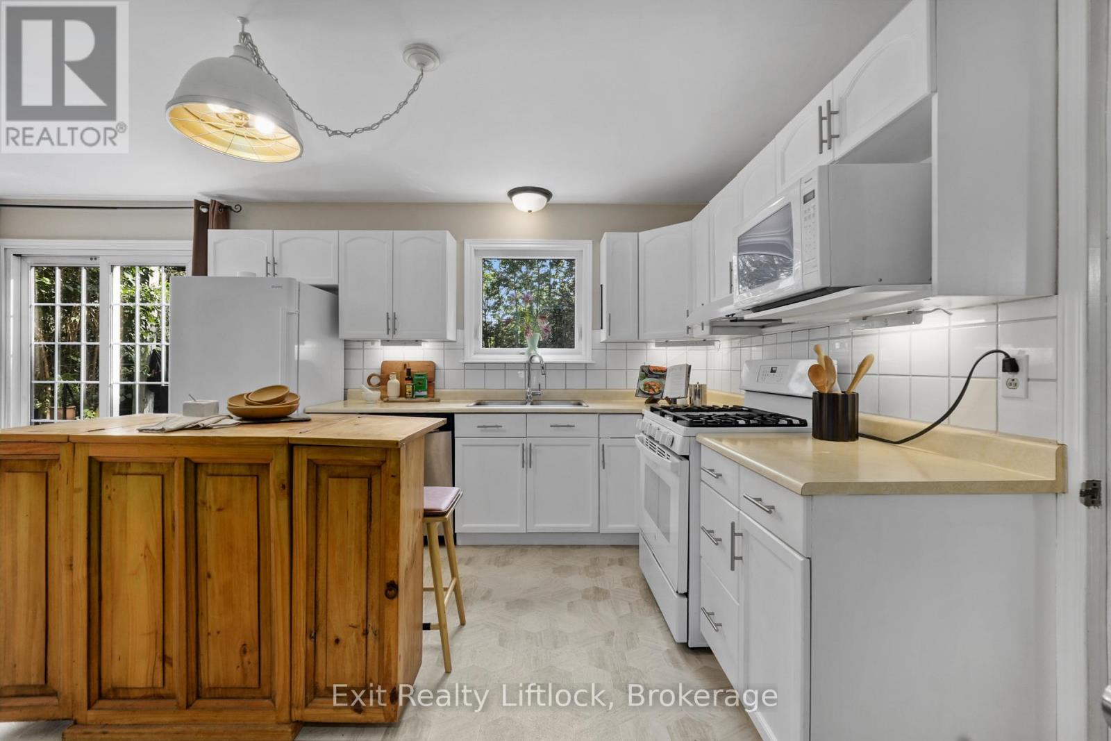 117 Pinecrest Avenue, Otonabee-South Monaghan, Ontario  K0L 2G0 - Photo 6 - X13607556