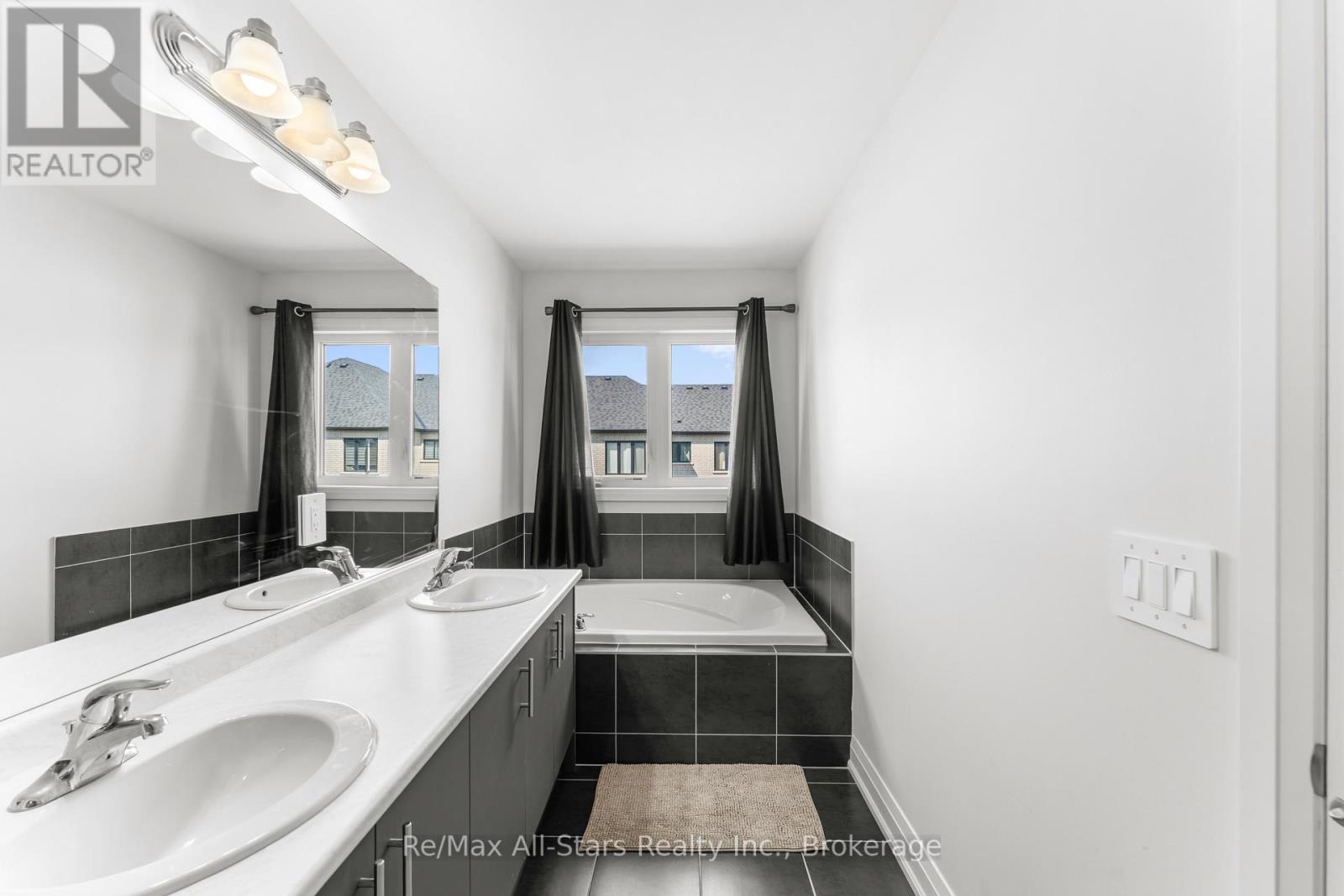 7 Keenan Street, Kawartha Lakes (Lindsay), Ontario  K9V 6C2 - Photo 20 - X13607832