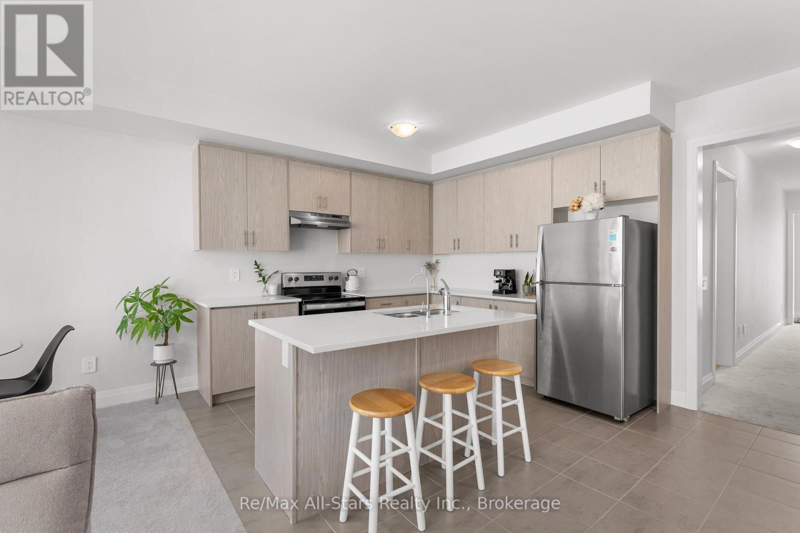 7 Keenan Street, Kawartha Lakes (Lindsay), Ontario  K9V 6C2 - Photo 7 - X13607832
