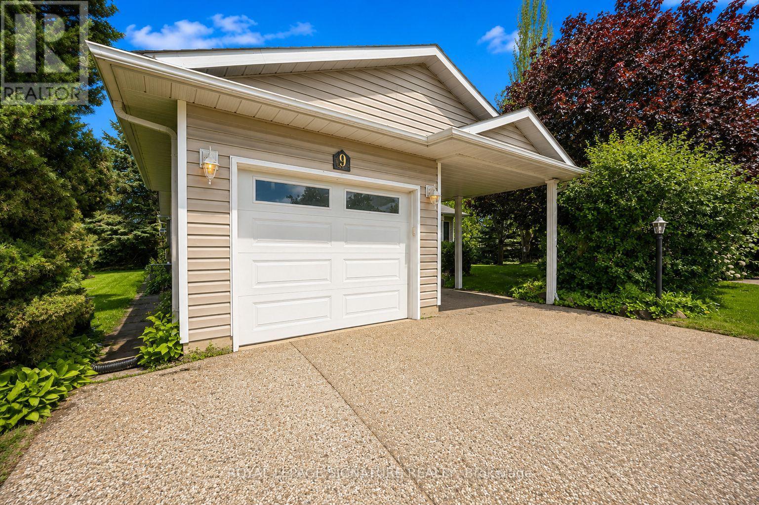 9 Huron Court, Clarington (Newcastle), Ontario  L1B 1A2 - Photo 4 - E13608242