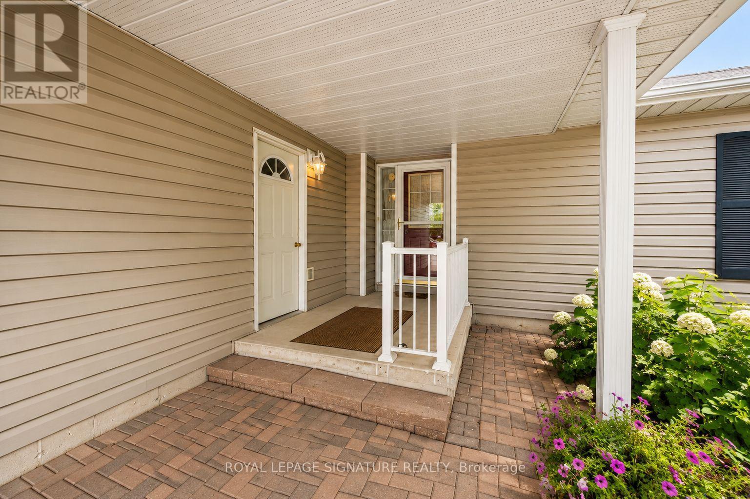 9 Huron Court, Clarington (Newcastle), Ontario  L1B 1A2 - Photo 7 - E13608242