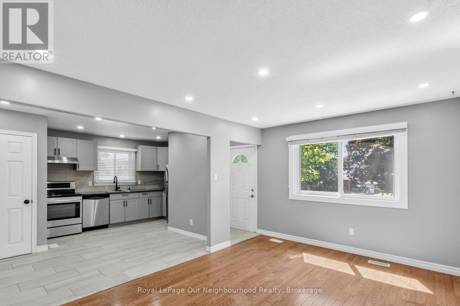 1612 Cherryhill Road, Peterborough (Monaghan Ward 2), Ontario  K9K 1A8 - Photo 4 - X13608530