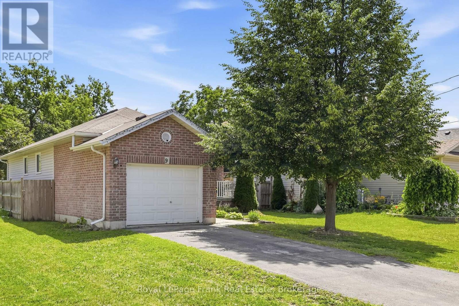 9 Durham Street W, Kawartha Lakes (Lindsay), Ontario  K9V 2P3 - Photo 4 - X13608928