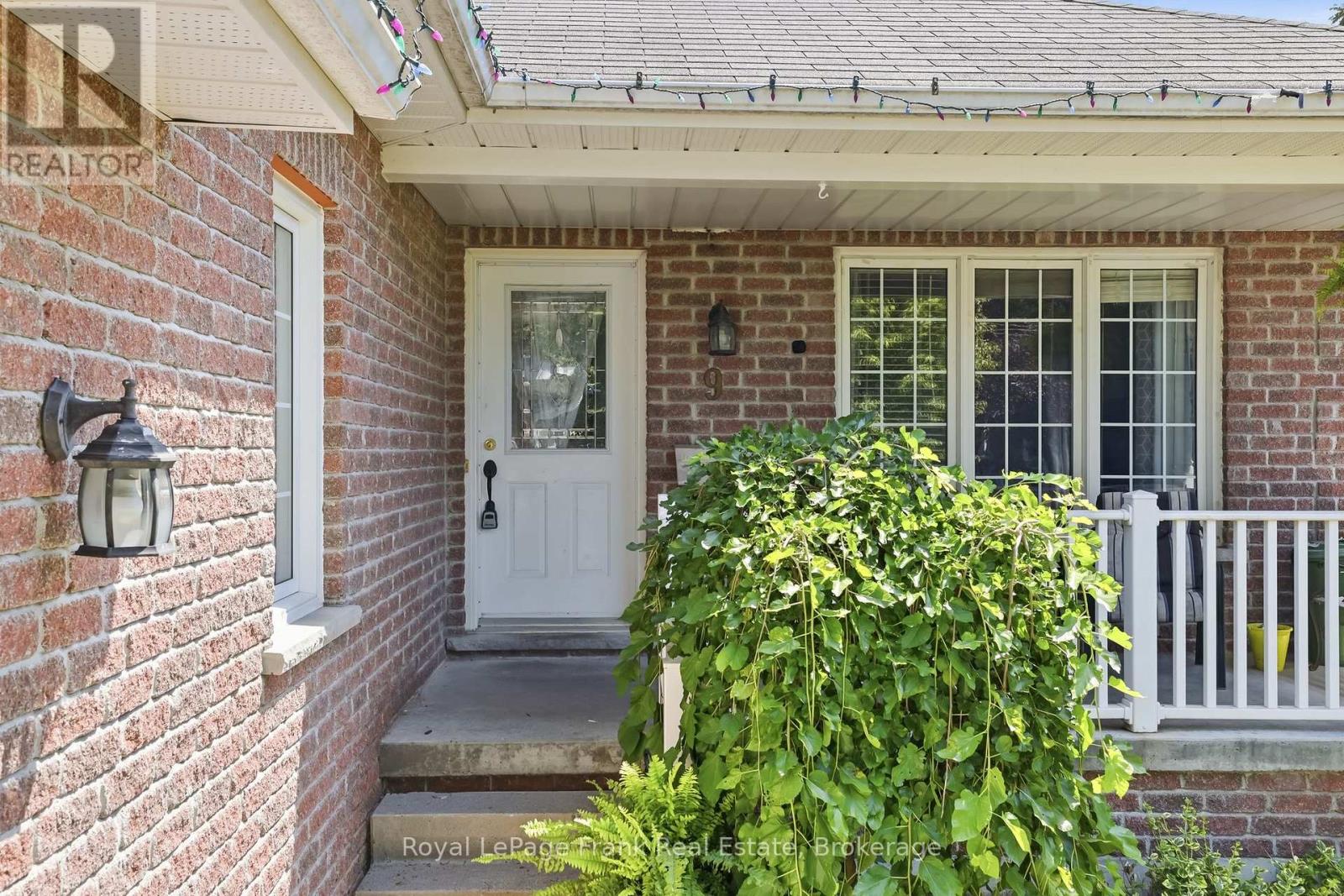 9 Durham Street W, Kawartha Lakes (Lindsay), Ontario  K9V 2P3 - Photo 6 - X13608928