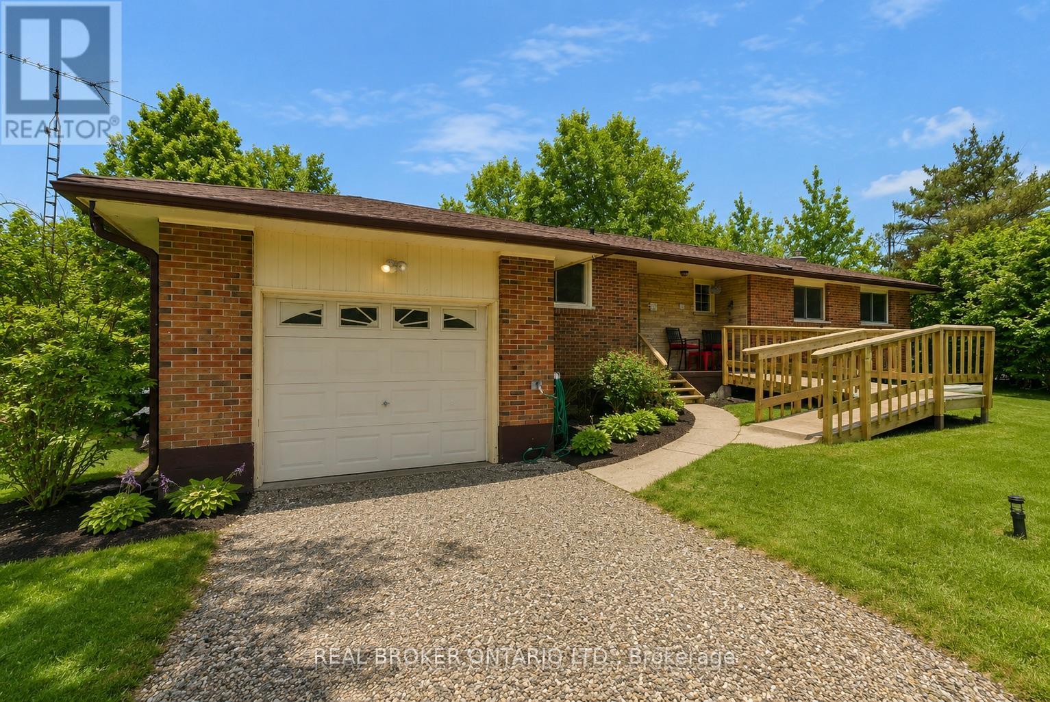1157 Lakeshore Road, Port Hope, Ontario  L1B 1L9 - Photo 2 - X13609190