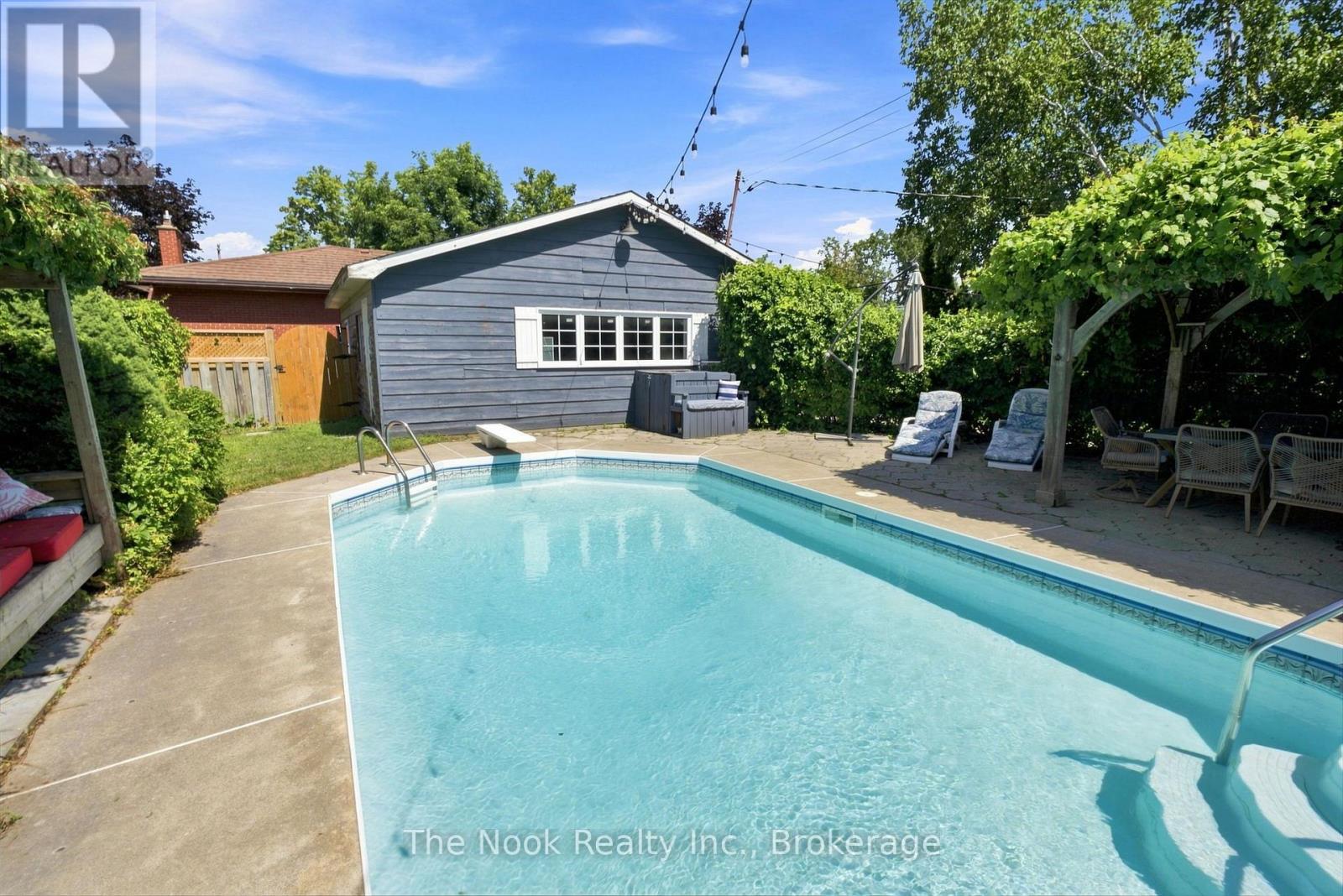 264 Bennet Street, Peterborough (Northcrest Ward 5), Ontario  K9H 5B9 - Photo 39 - X13609544