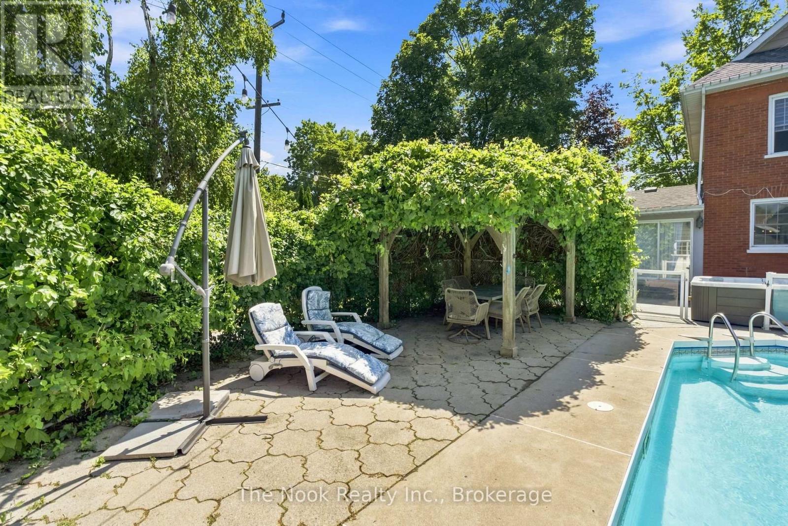 264 Bennet Street, Peterborough (Northcrest Ward 5), Ontario  K9H 5B9 - Photo 40 - X13609544