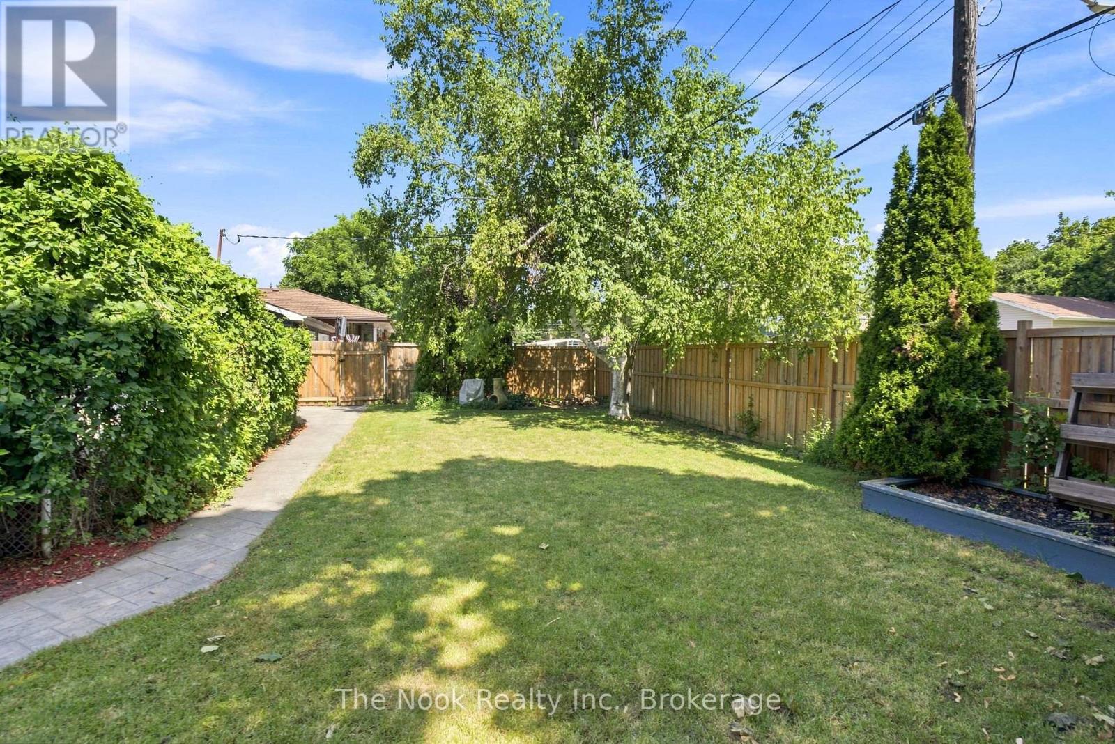 264 Bennet Street, Peterborough (Northcrest Ward 5), Ontario  K9H 5B9 - Photo 45 - X13609544