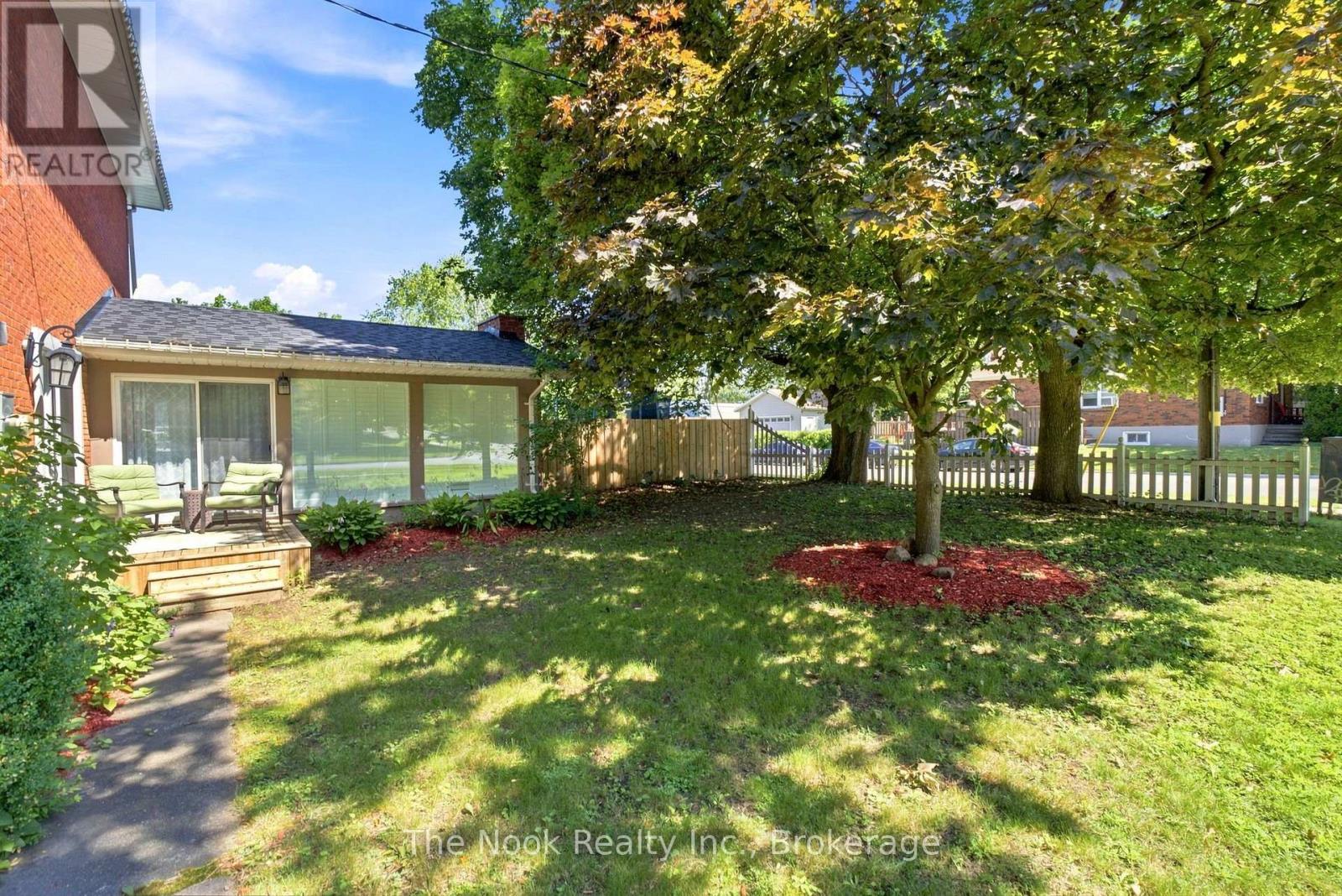 264 Bennet Street, Peterborough (Northcrest Ward 5), Ontario  K9H 5B9 - Photo 47 - X13609544