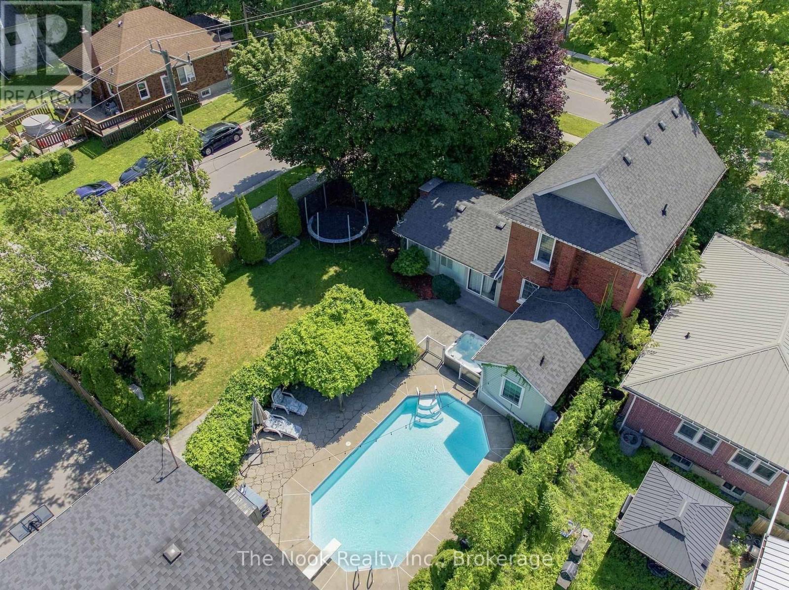 264 Bennet Street, Peterborough (Northcrest Ward 5), Ontario  K9H 5B9 - Photo 5 - X13609544