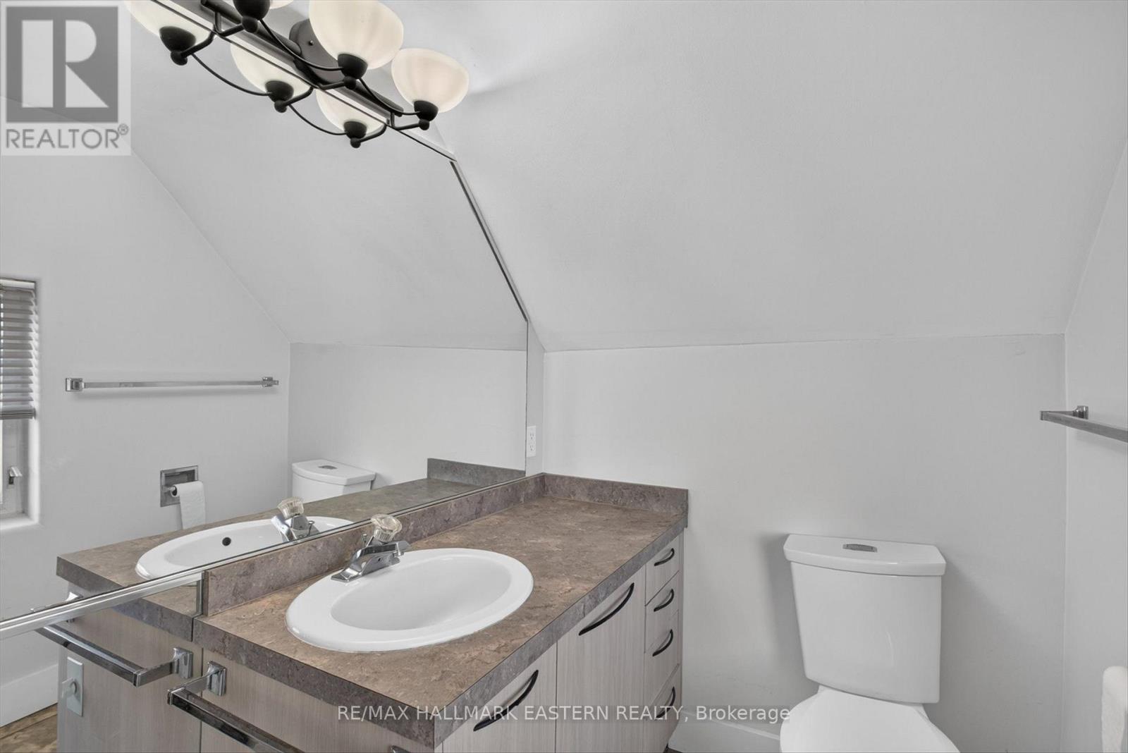 183 Aylmer Street N, Peterborough (Town Ward 3), Ontario  K9J 3K2 - Photo 47 - X13609608