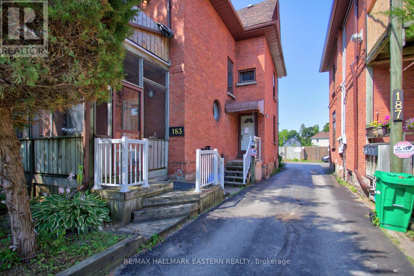 183 Aylmer Street N, Peterborough (Town Ward 3), Ontario  K9J 3K2 - Photo 6 - X13609608
