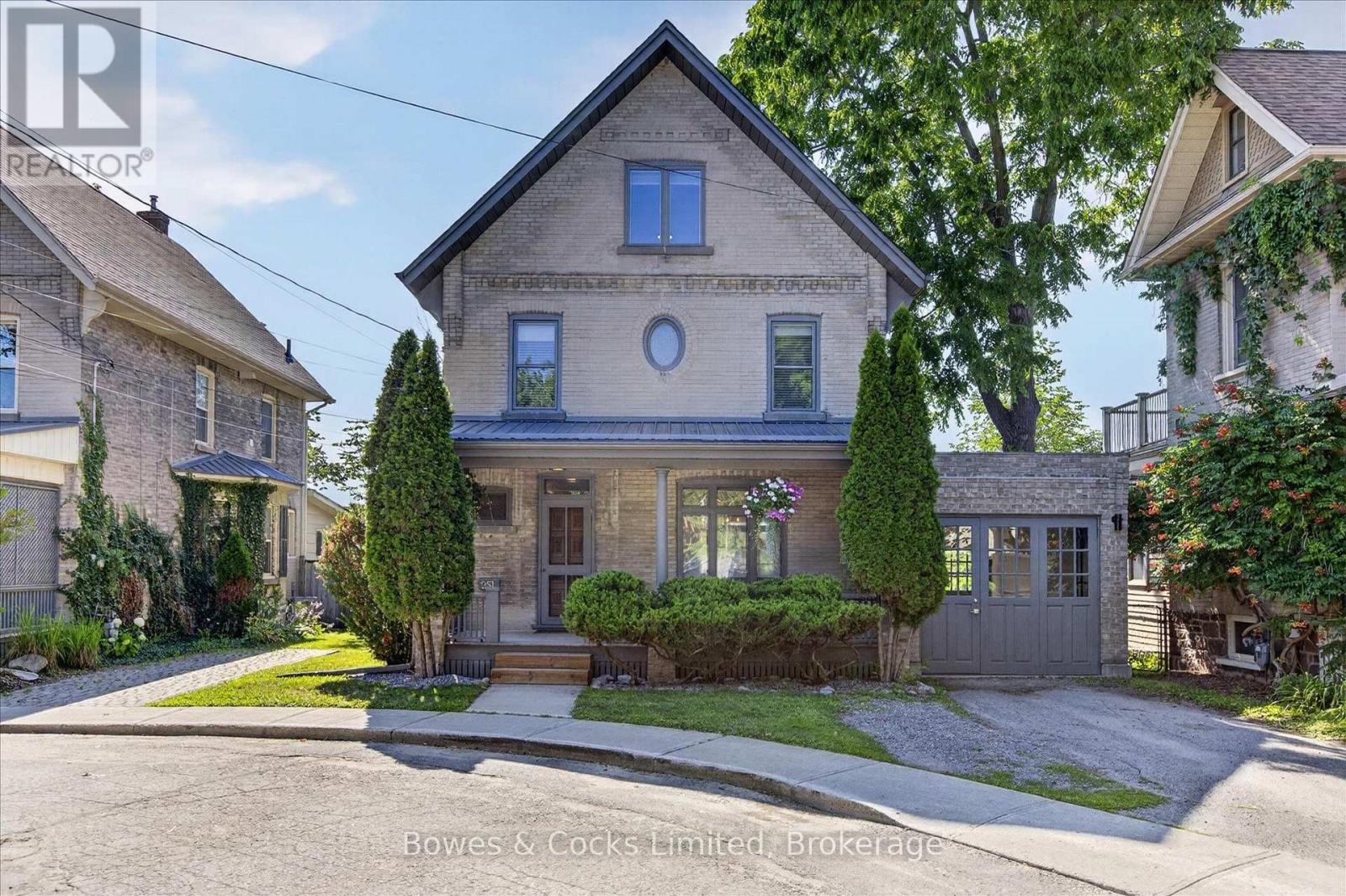 251 ENGLEBURN AVENUE, peterborough (ashburnham ward 4), Ontario