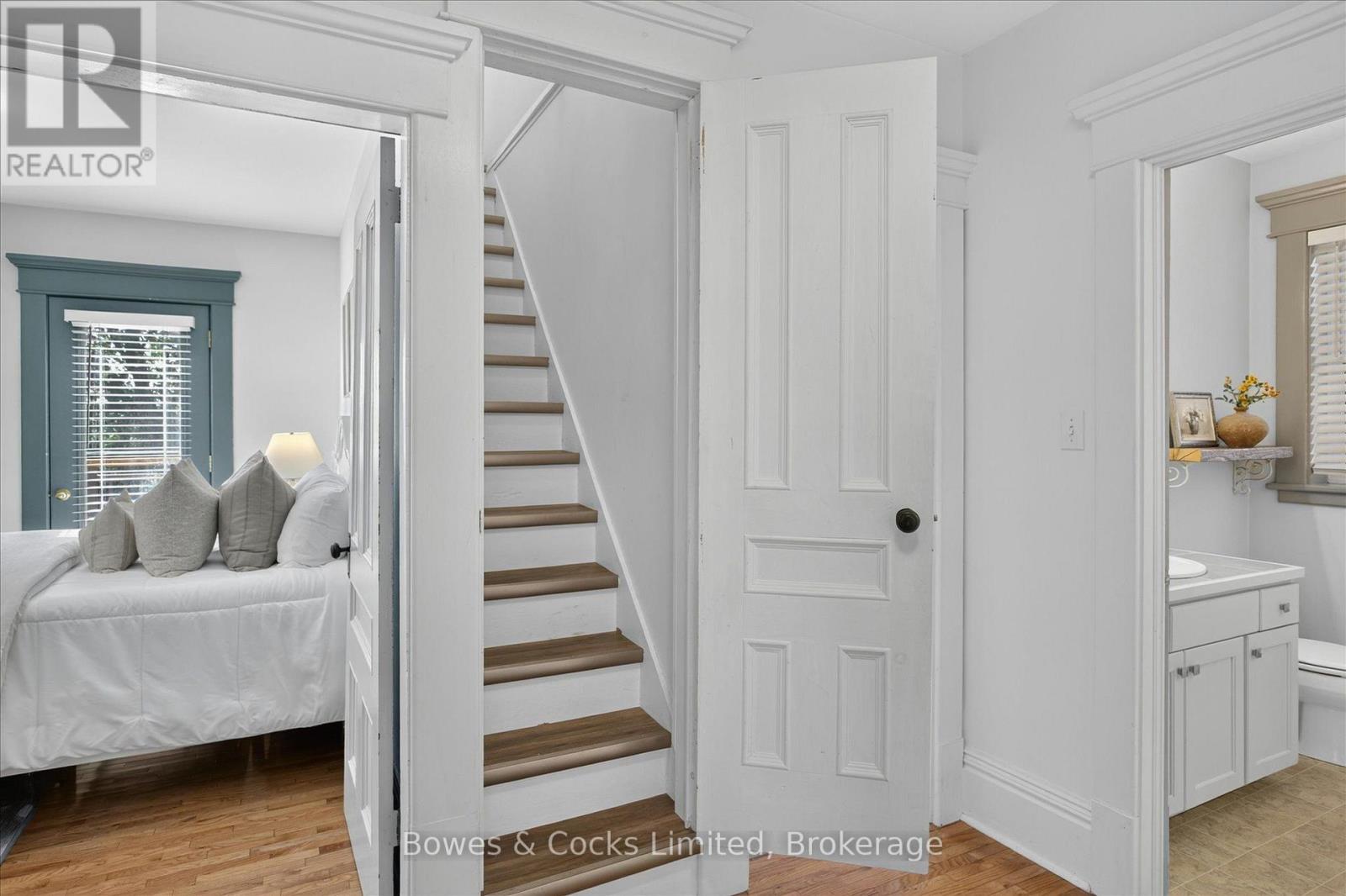 251 Engleburn Avenue, Peterborough (Ashburnham Ward 4), Ontario  K9J 7L4 - Photo 27 - X13609752
