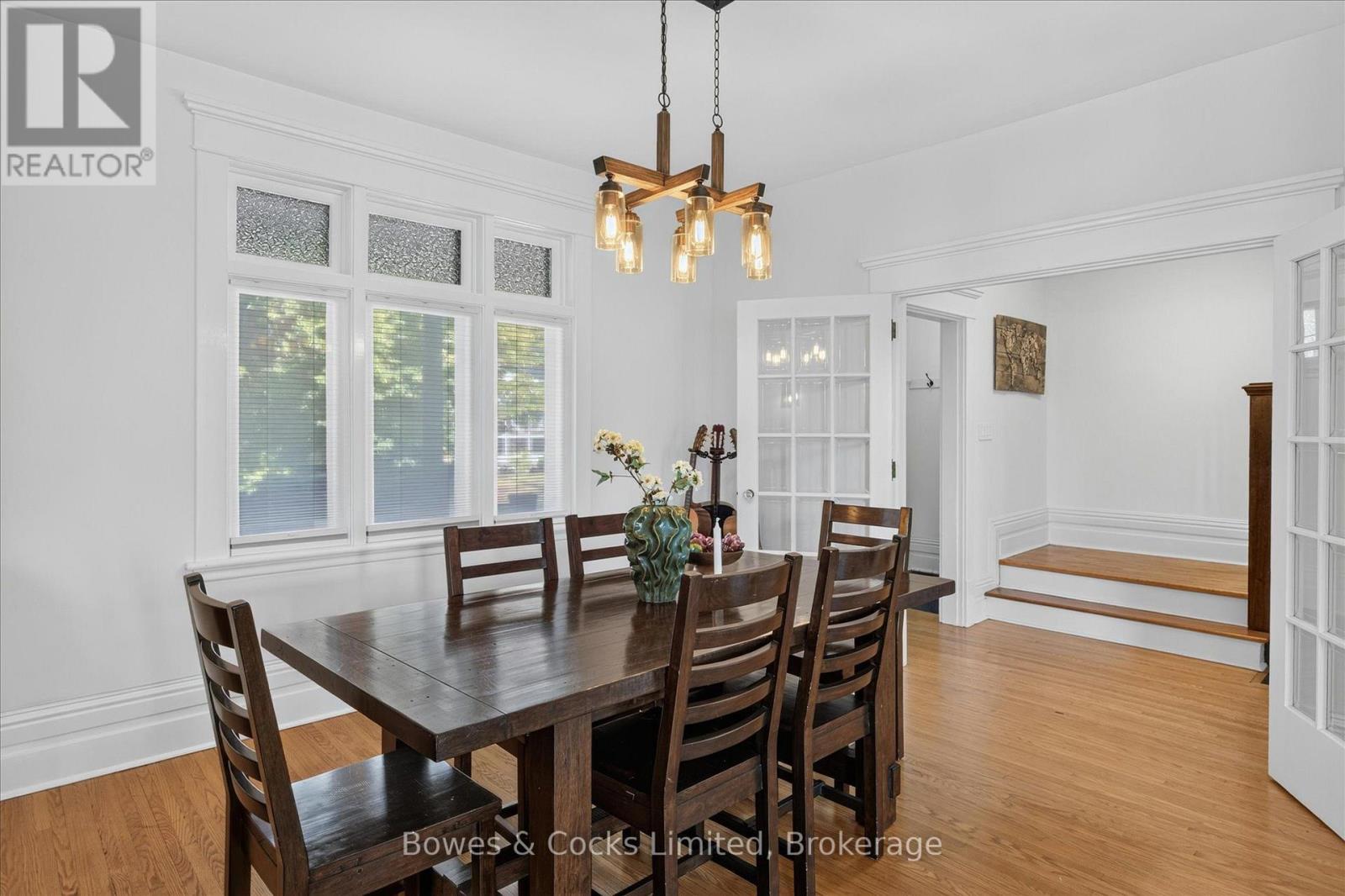251 Engleburn Avenue, Peterborough (Ashburnham Ward 4), Ontario  K9J 7L4 - Photo 6 - X13609752