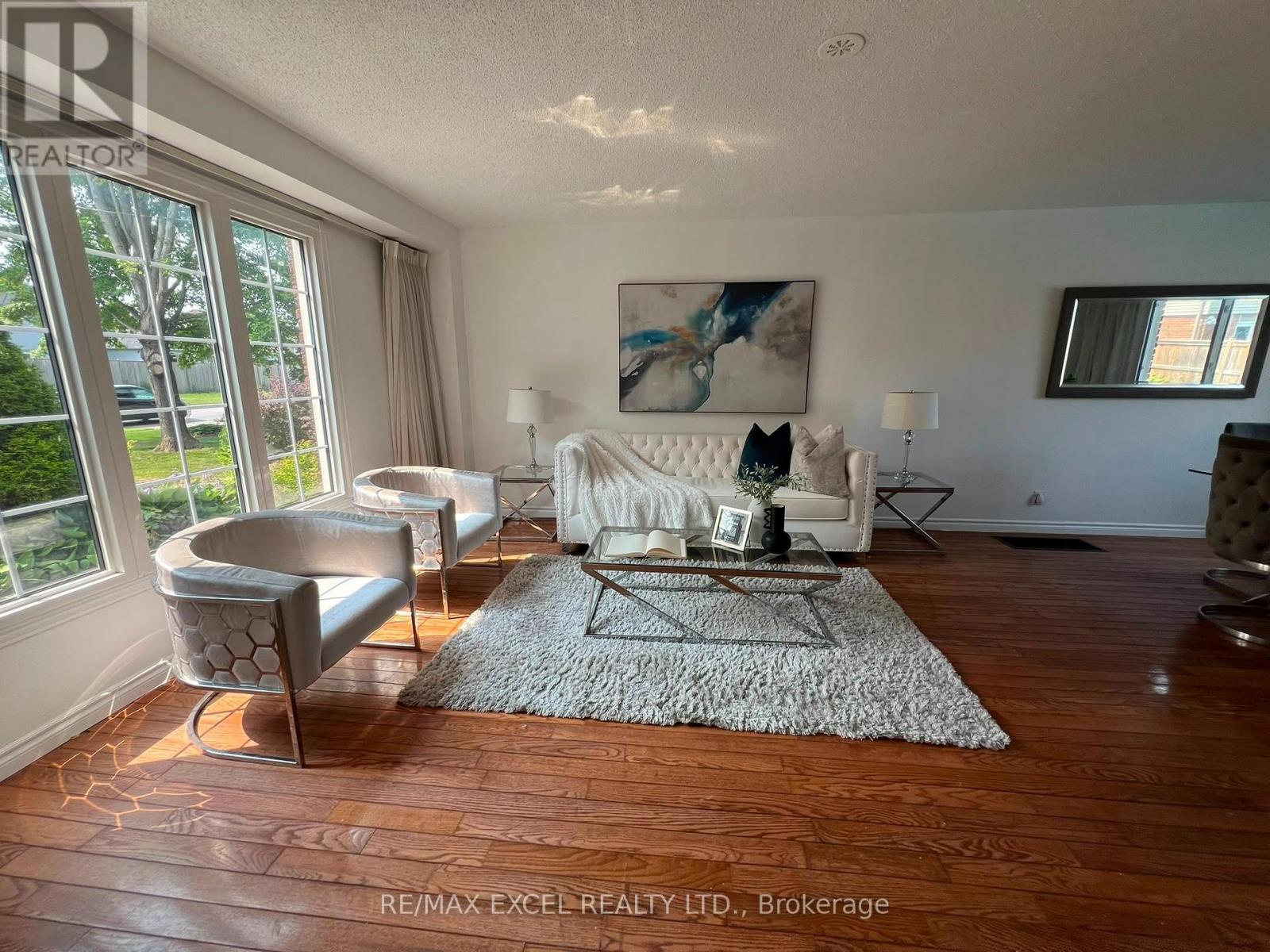 218 Angeline Street N, Kawartha Lakes (Lindsay), Ontario  K9V 5E9 - Photo 4 - X13609662