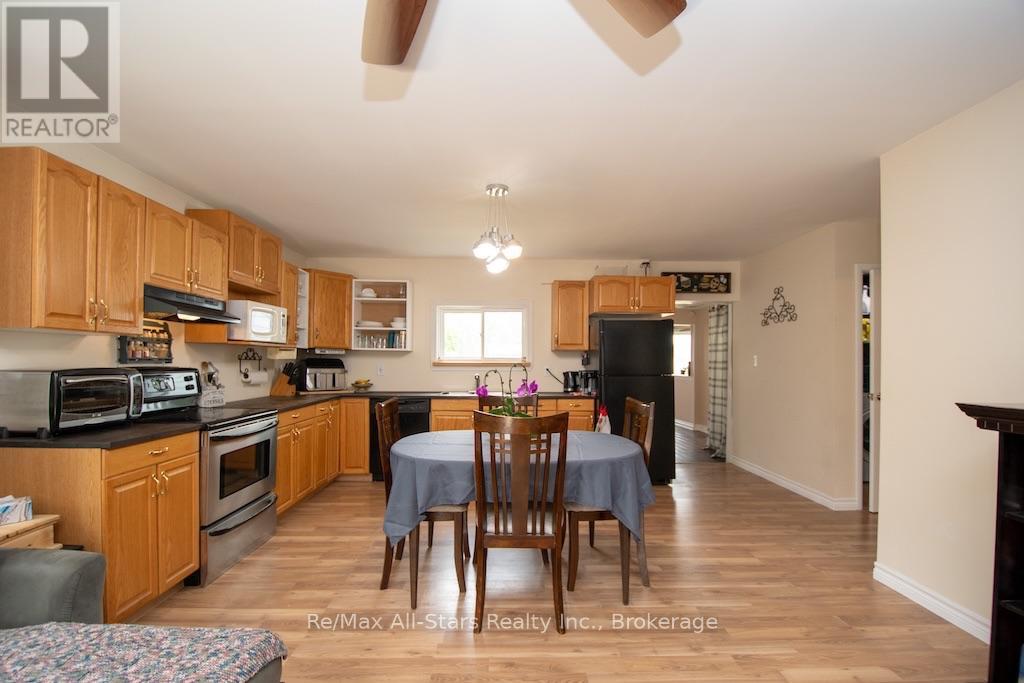59 George Street W, Kawartha Lakes (Lindsay), Ontario  K9V 2P2 - Photo 12 - X13611970