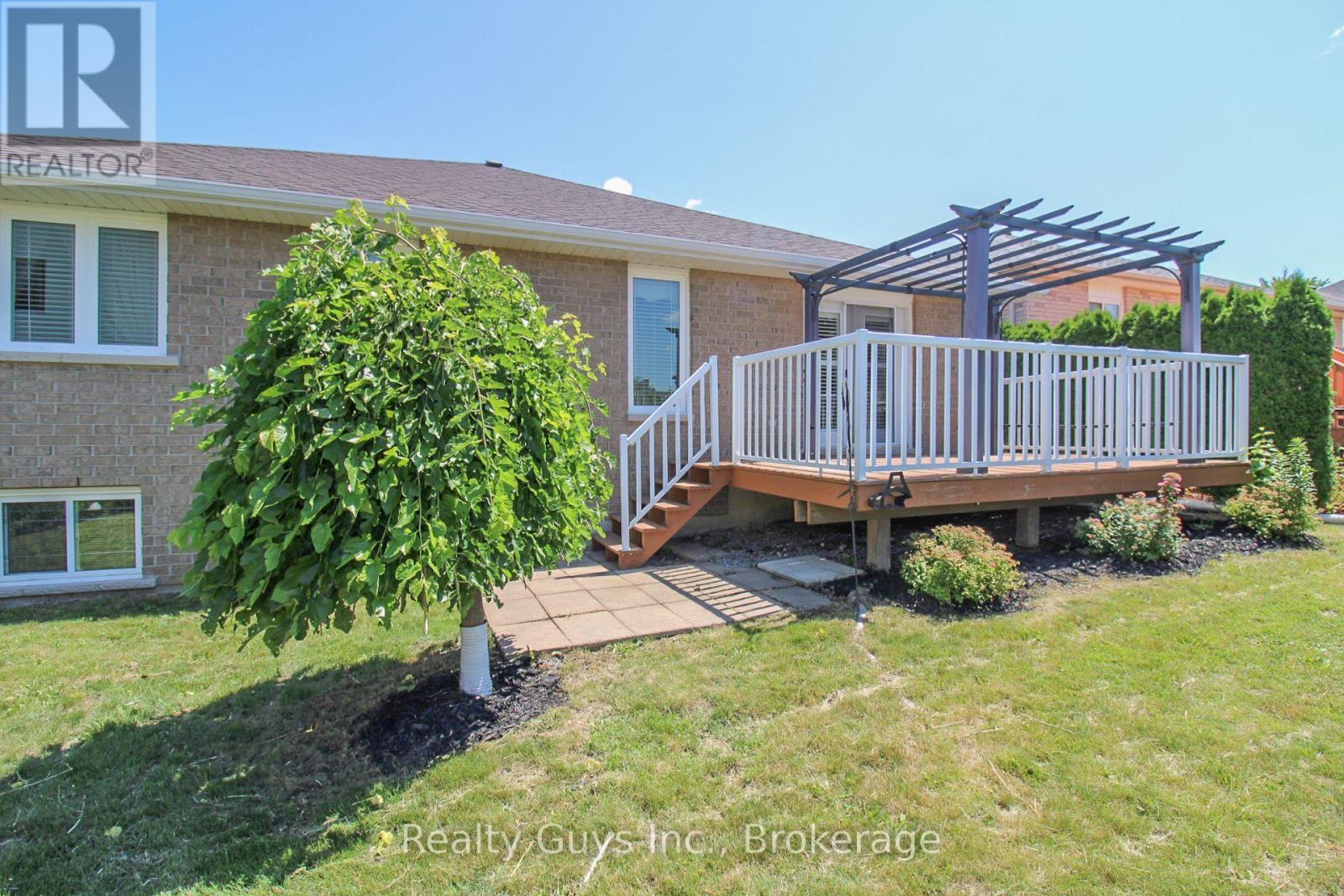 1682 Keppler Crescent, Peterborough (Monaghan Ward 2), Ontario  K9K 2P5 - Photo 9 - X13612008