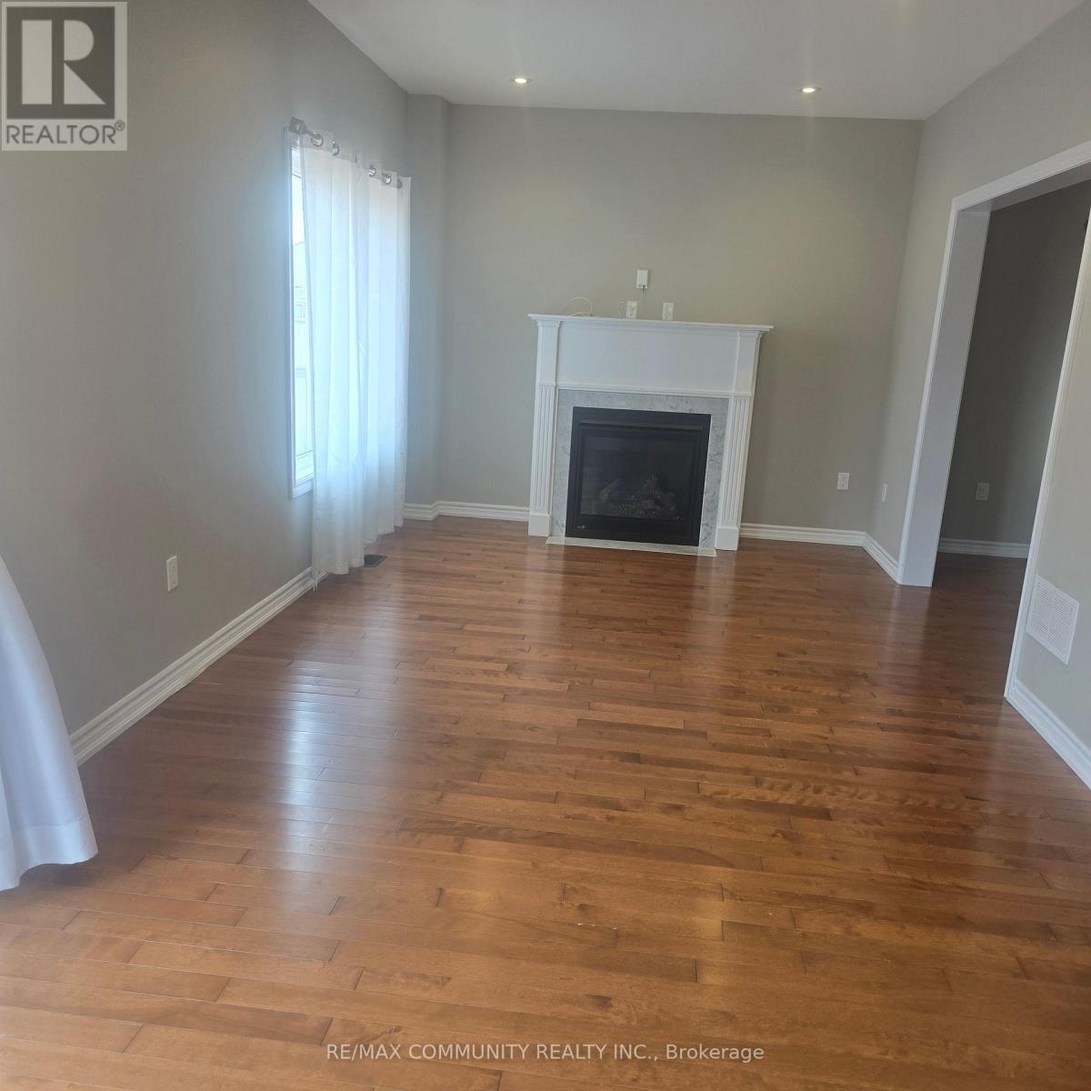 134 Springdale Drive, Kawartha Lakes (Lindsay), Ontario  K9V 0N1 - Photo 4 - X13612266